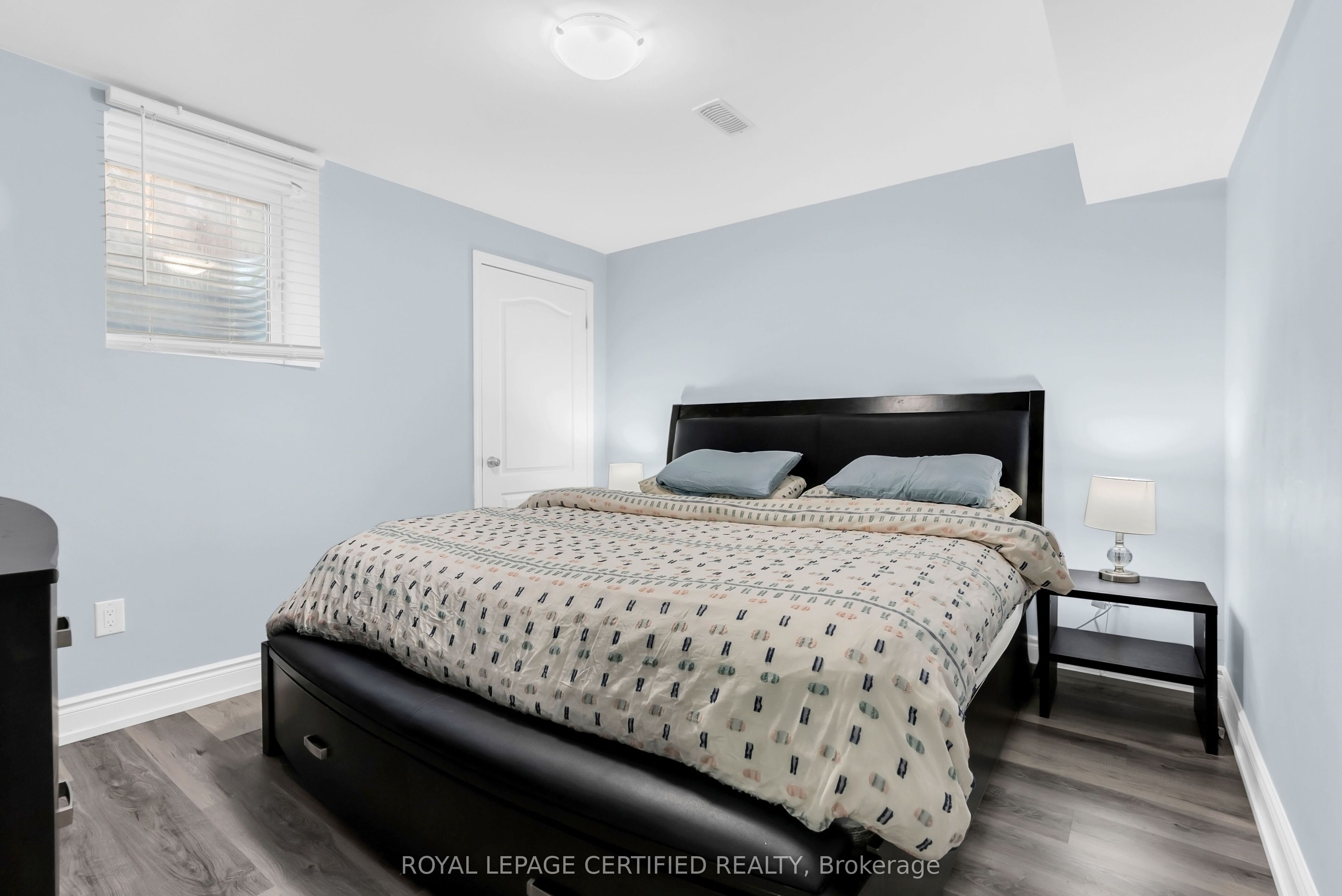 729 Turrell Crescent Property Photo 43