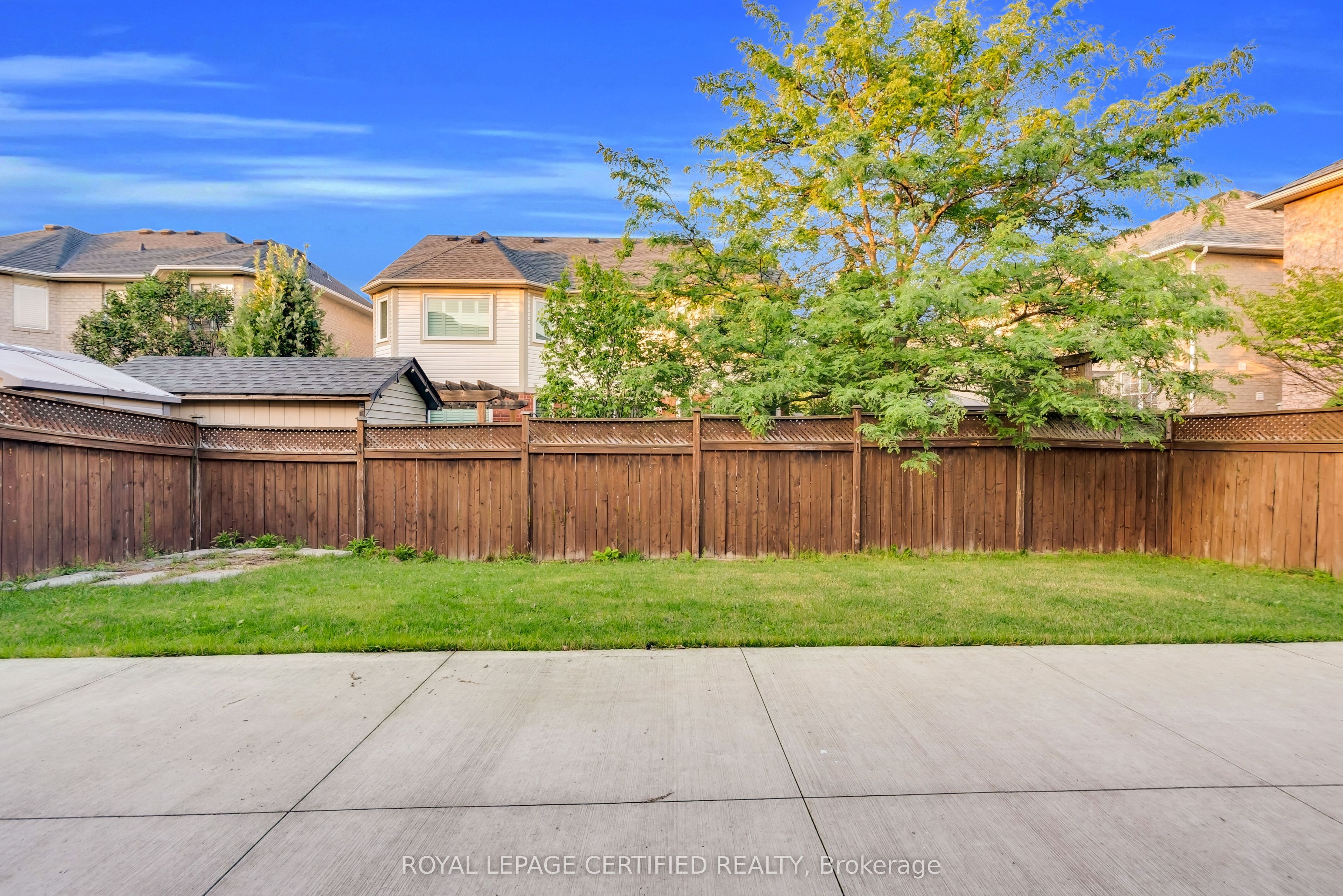 729 Turrell Crescent Property Photo 47