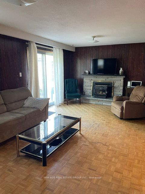 112 Anthia Drive W Property Photo 9