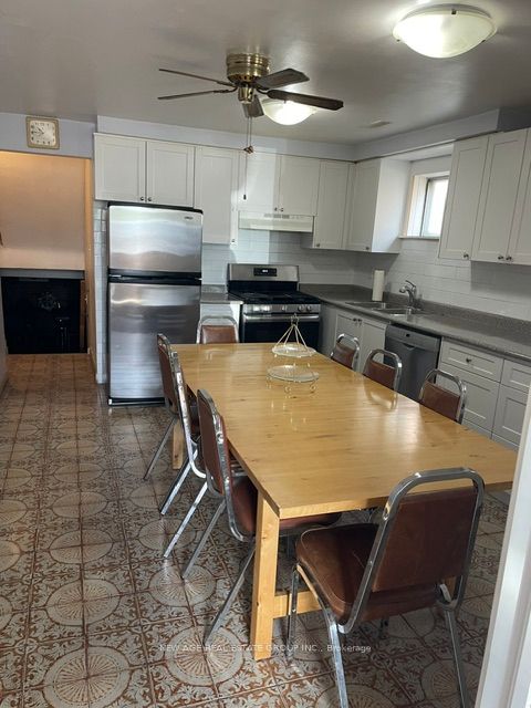 112 Anthia Drive W Property Photo 15