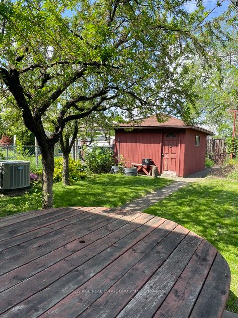 112 Anthia Drive W Property Photo 19