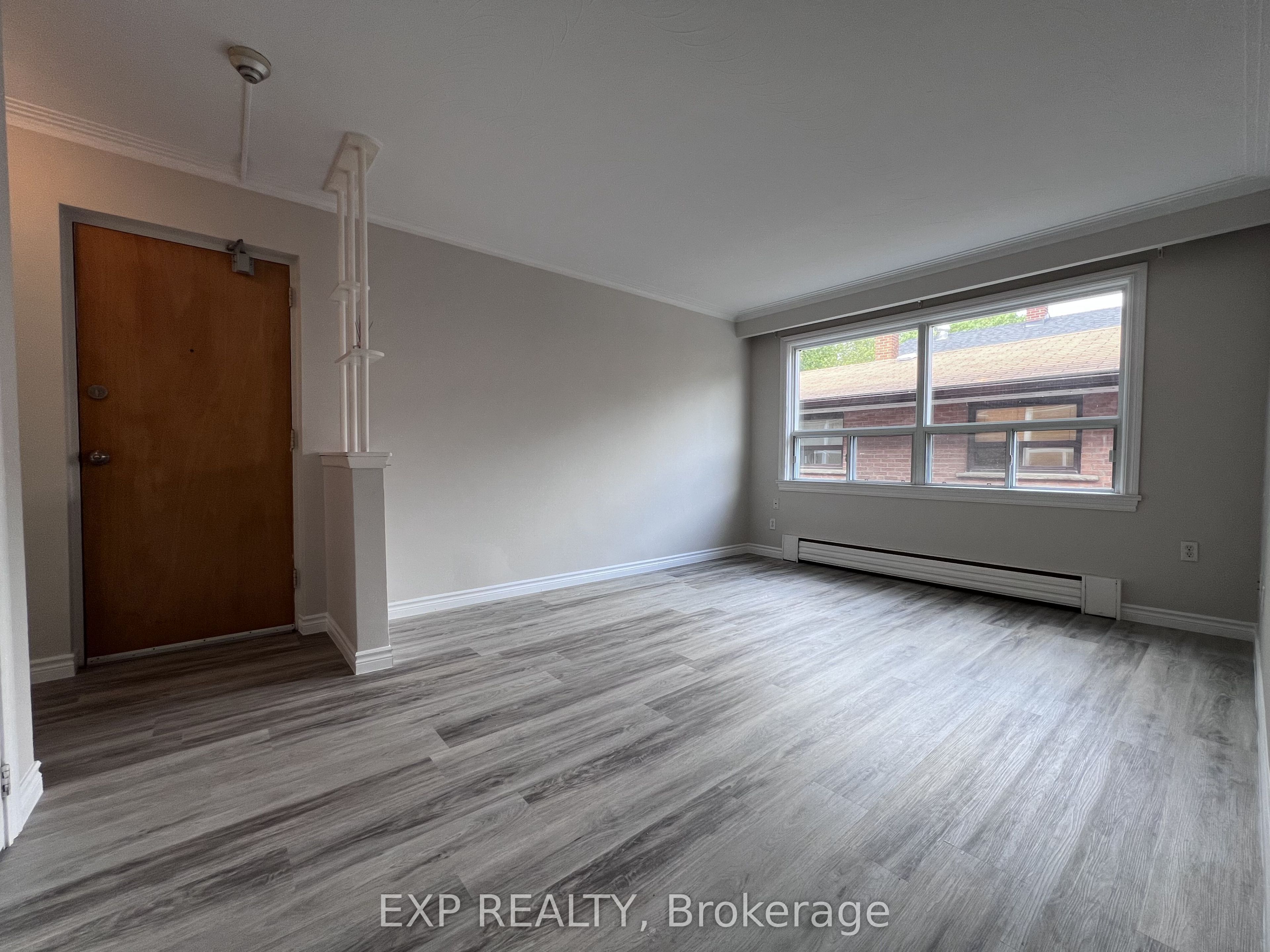 32 Heman Street 3 Property Photo 8