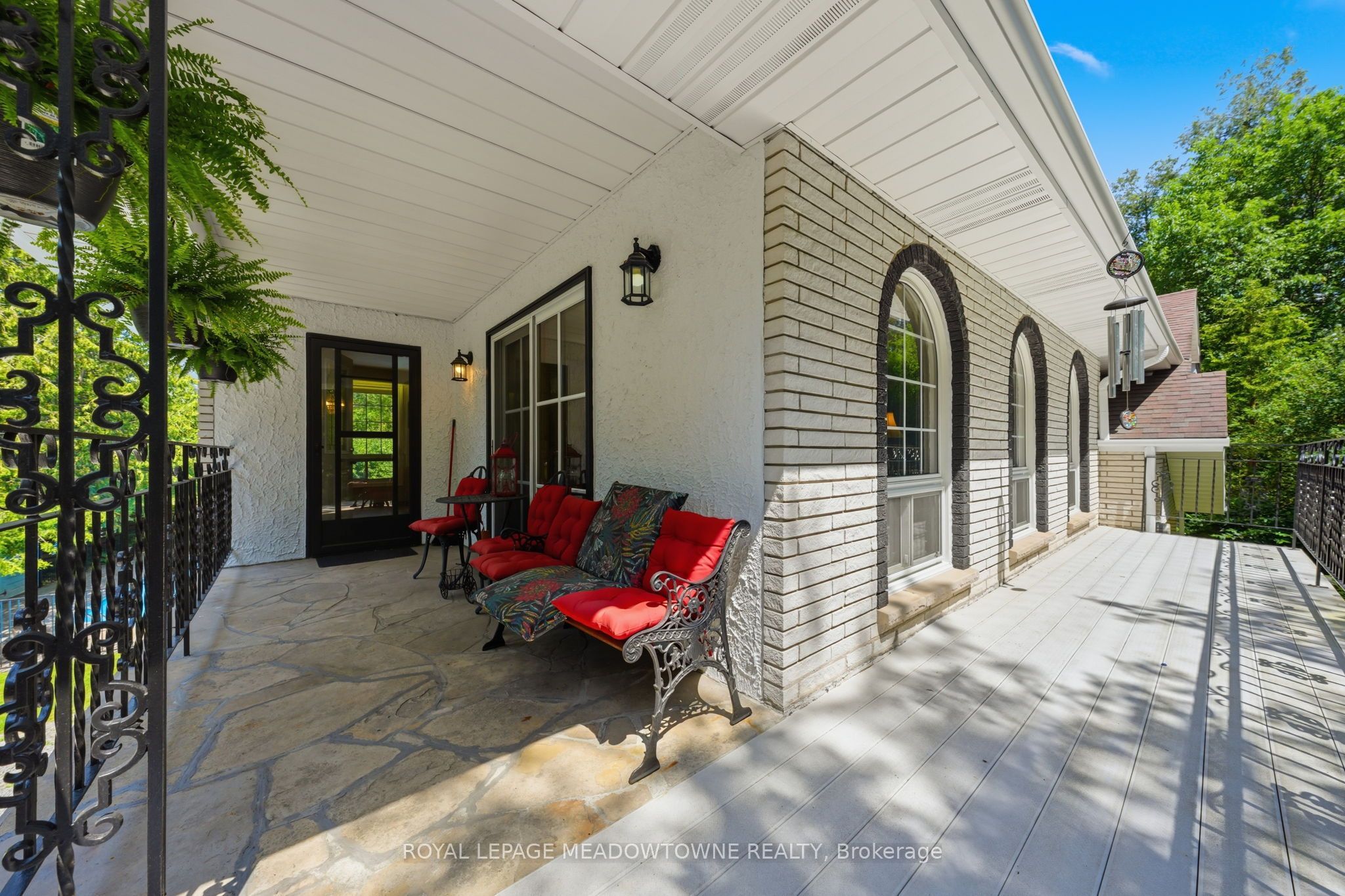 6733 25 Side Road Property Photo 11
