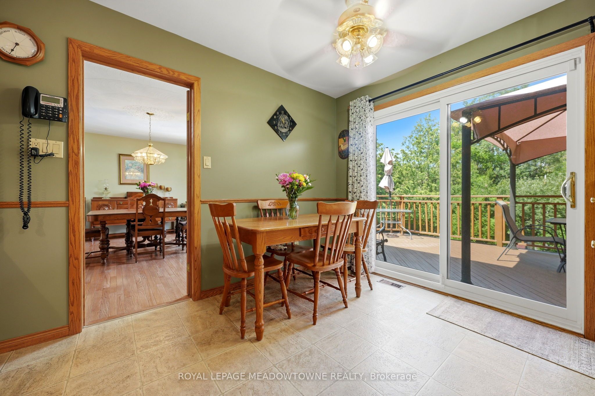 6733 25 Side Road Property Photo 16