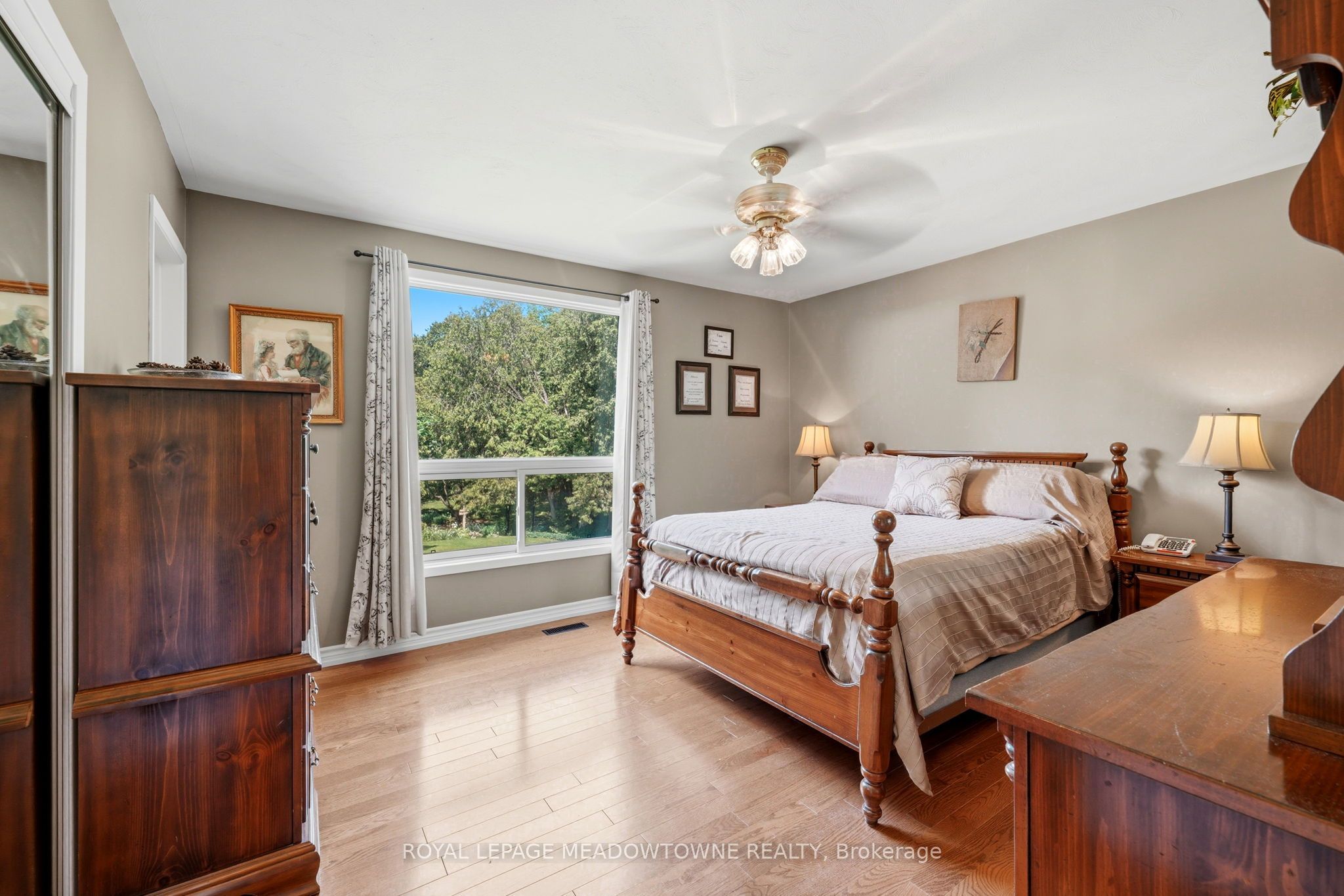 6733 25 Side Road Property Photo 18