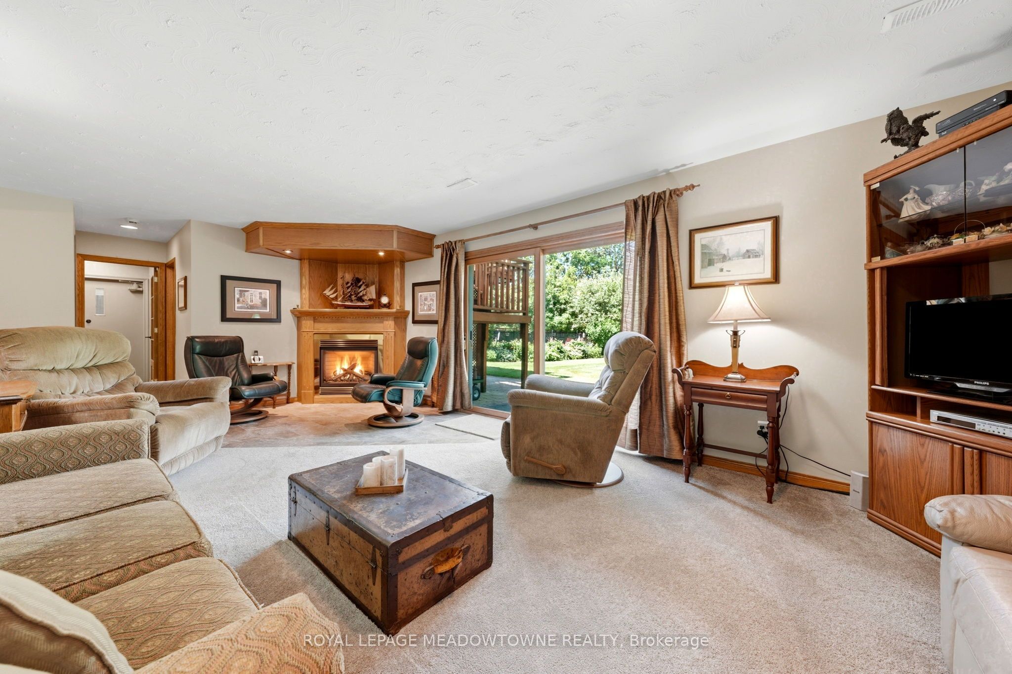 6733 25 Side Road Property Photo 24