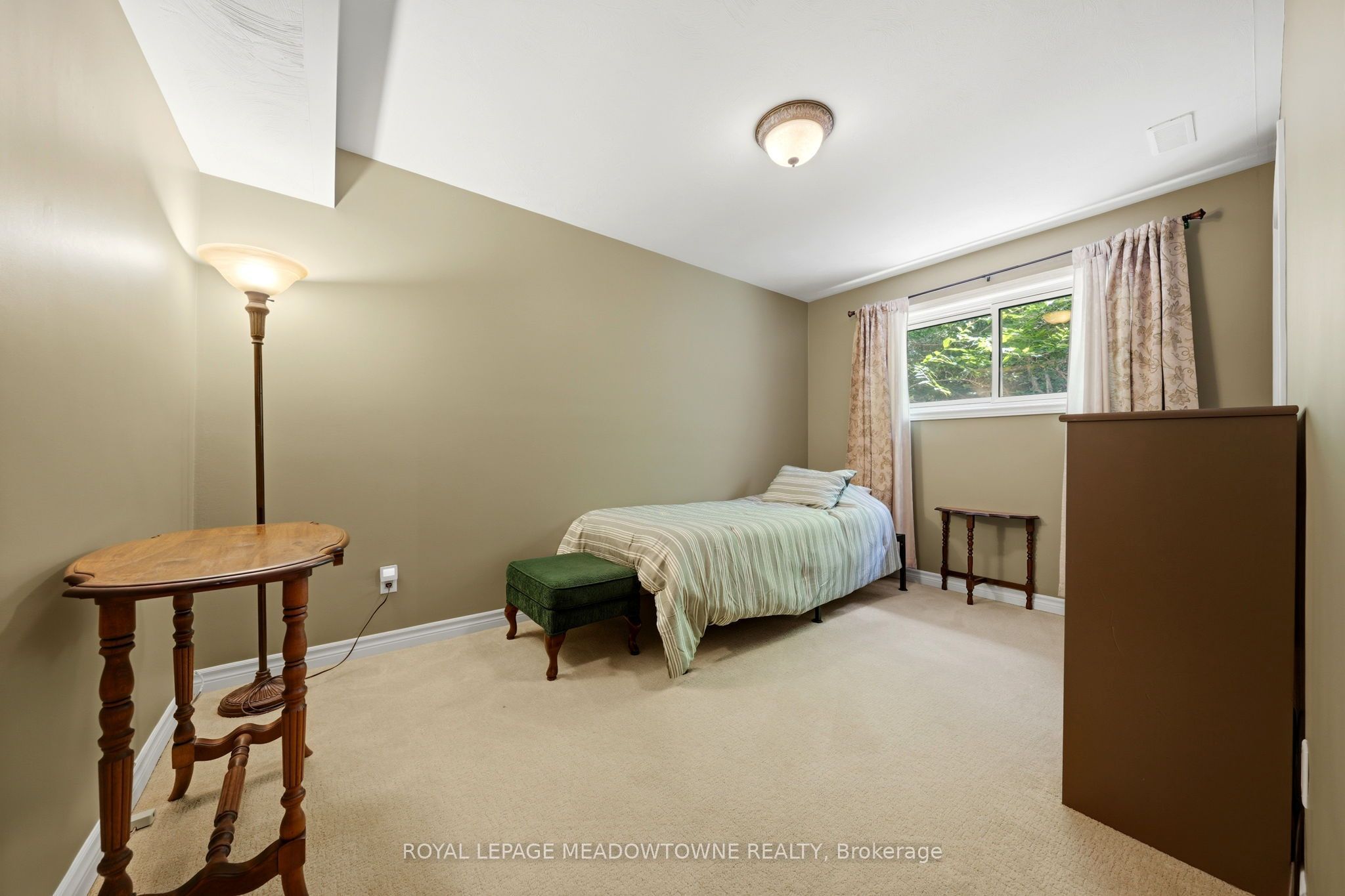 6733 25 Side Road Property Photo 25