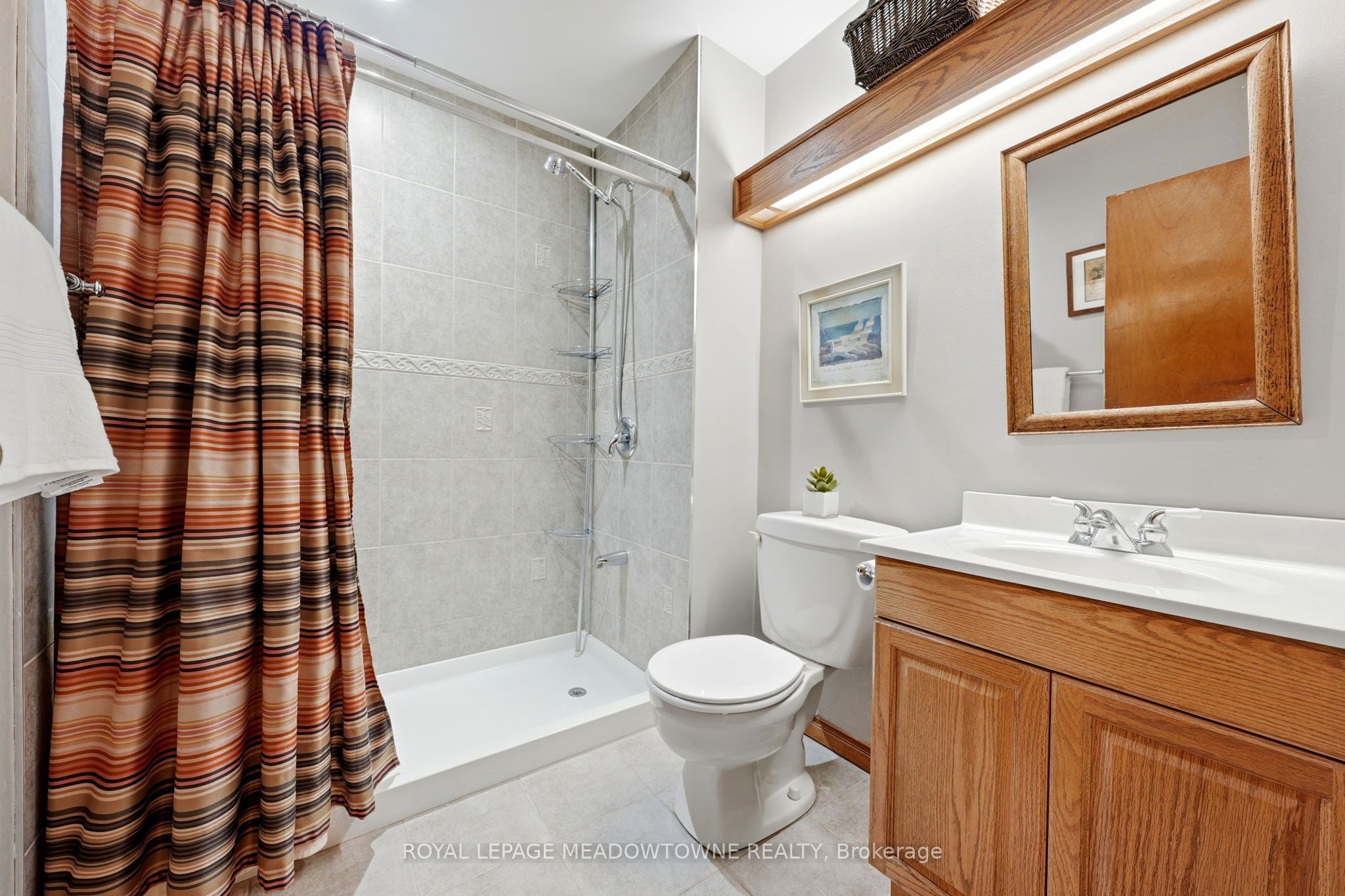 6733 25 Side Road Property Photo 28