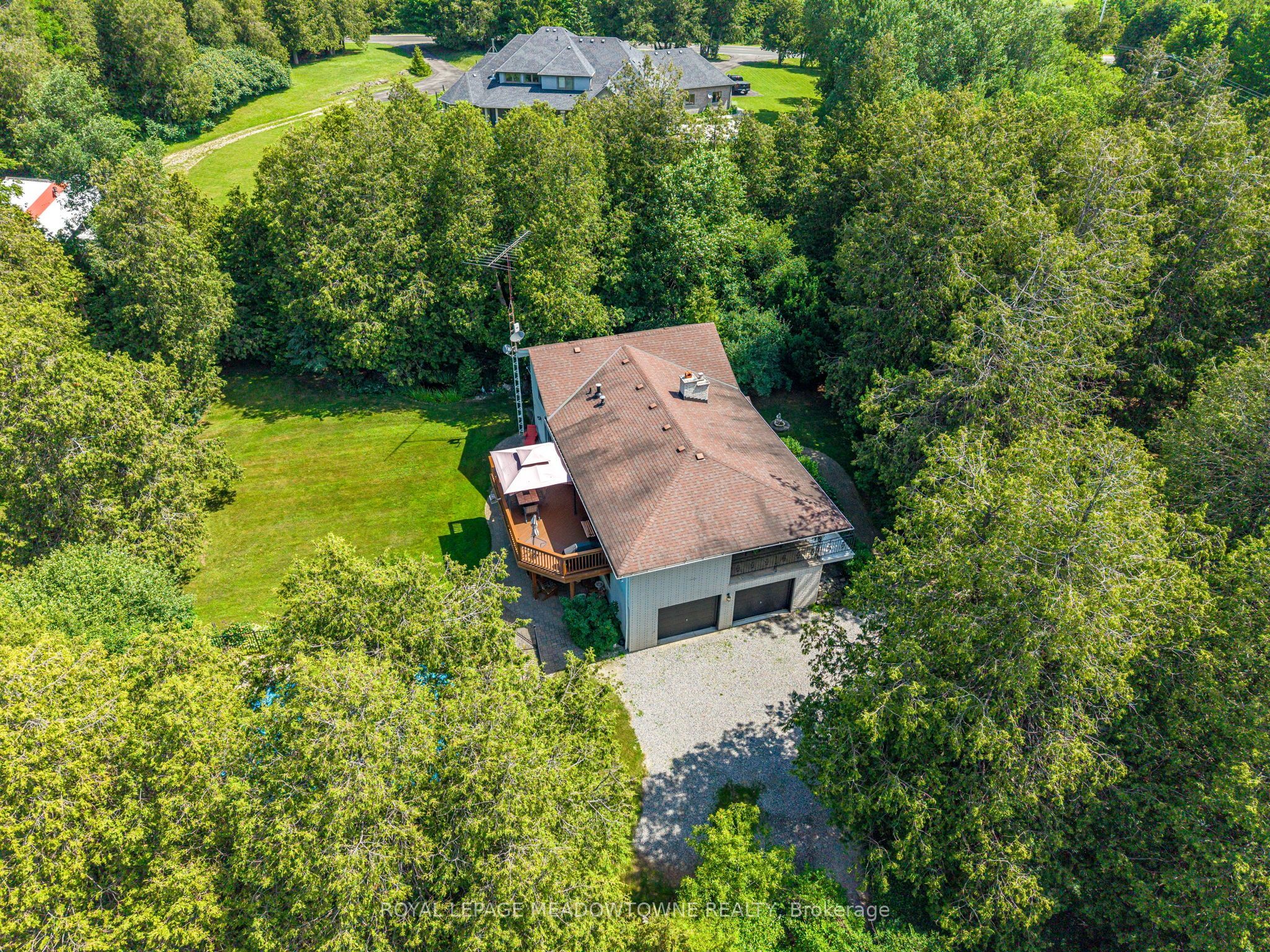 6733 25 Side Road Property Photo 34