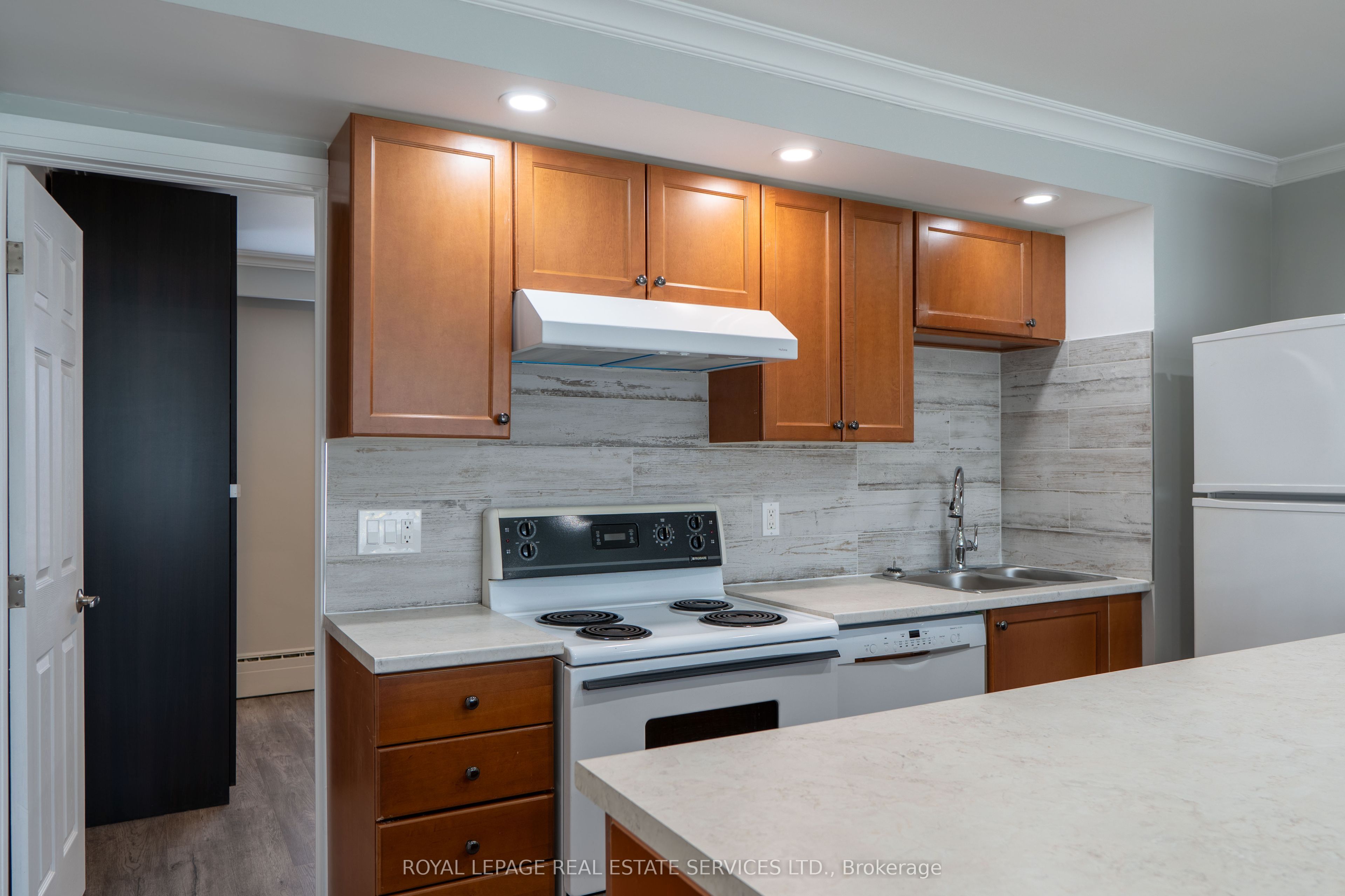 48a Arcadian Circle #2 Property Photo 3