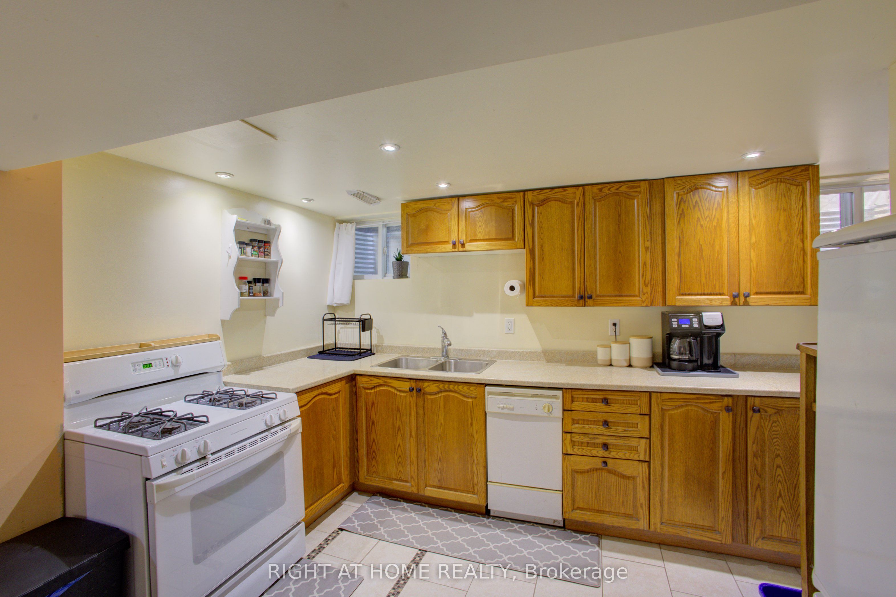 3 Newton Drive Property Photo 23