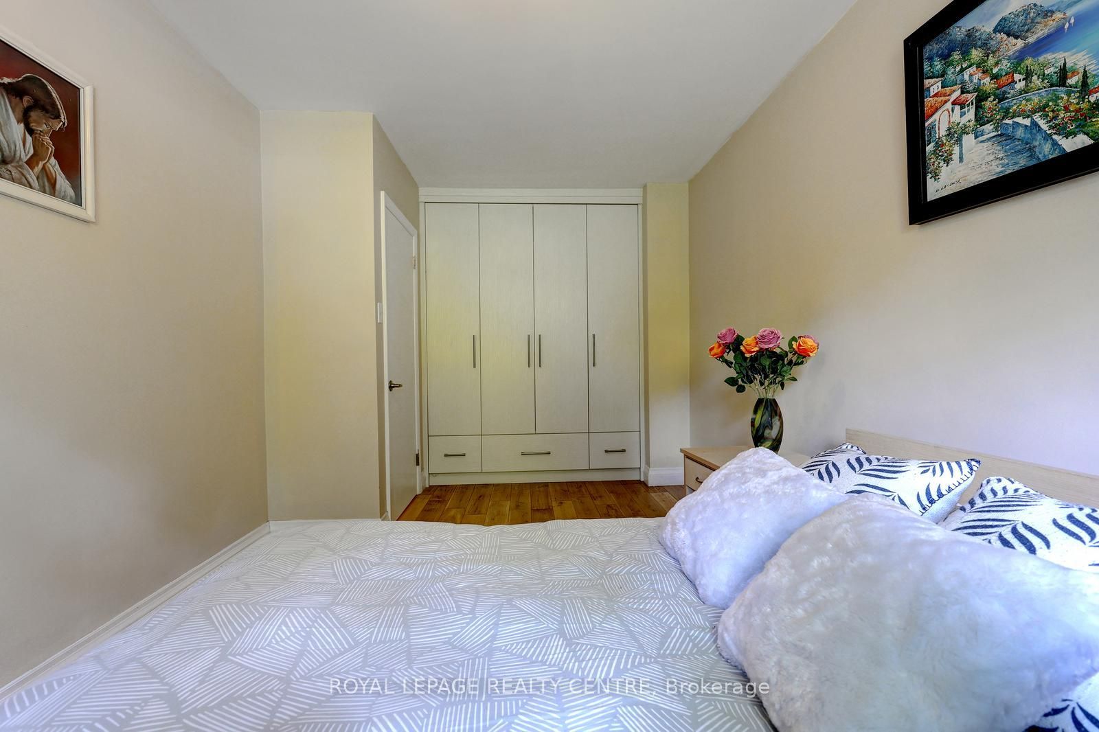 3422 Queenston Drive Property Photo 19