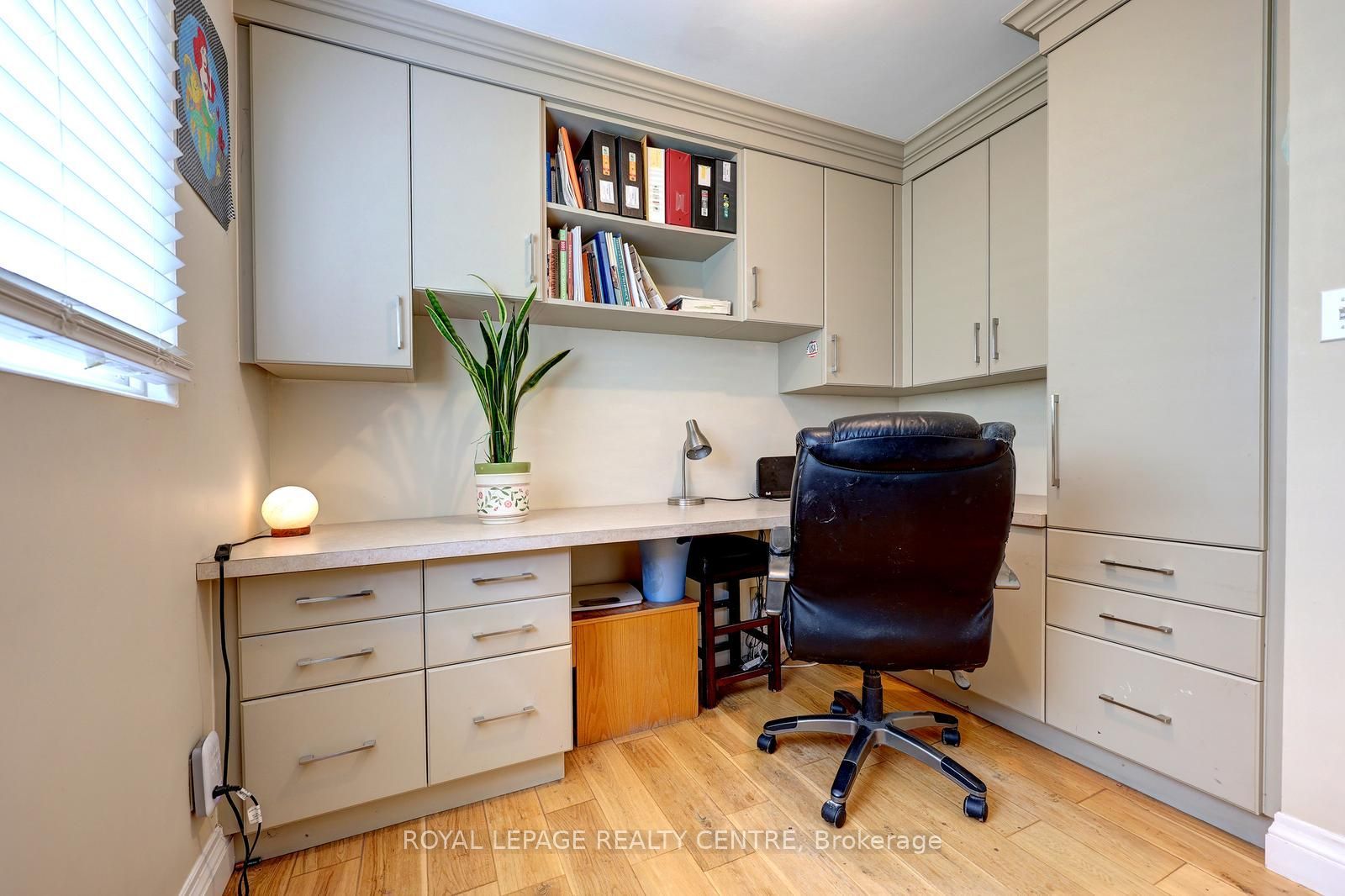 3422 Queenston Drive Property Photo 24