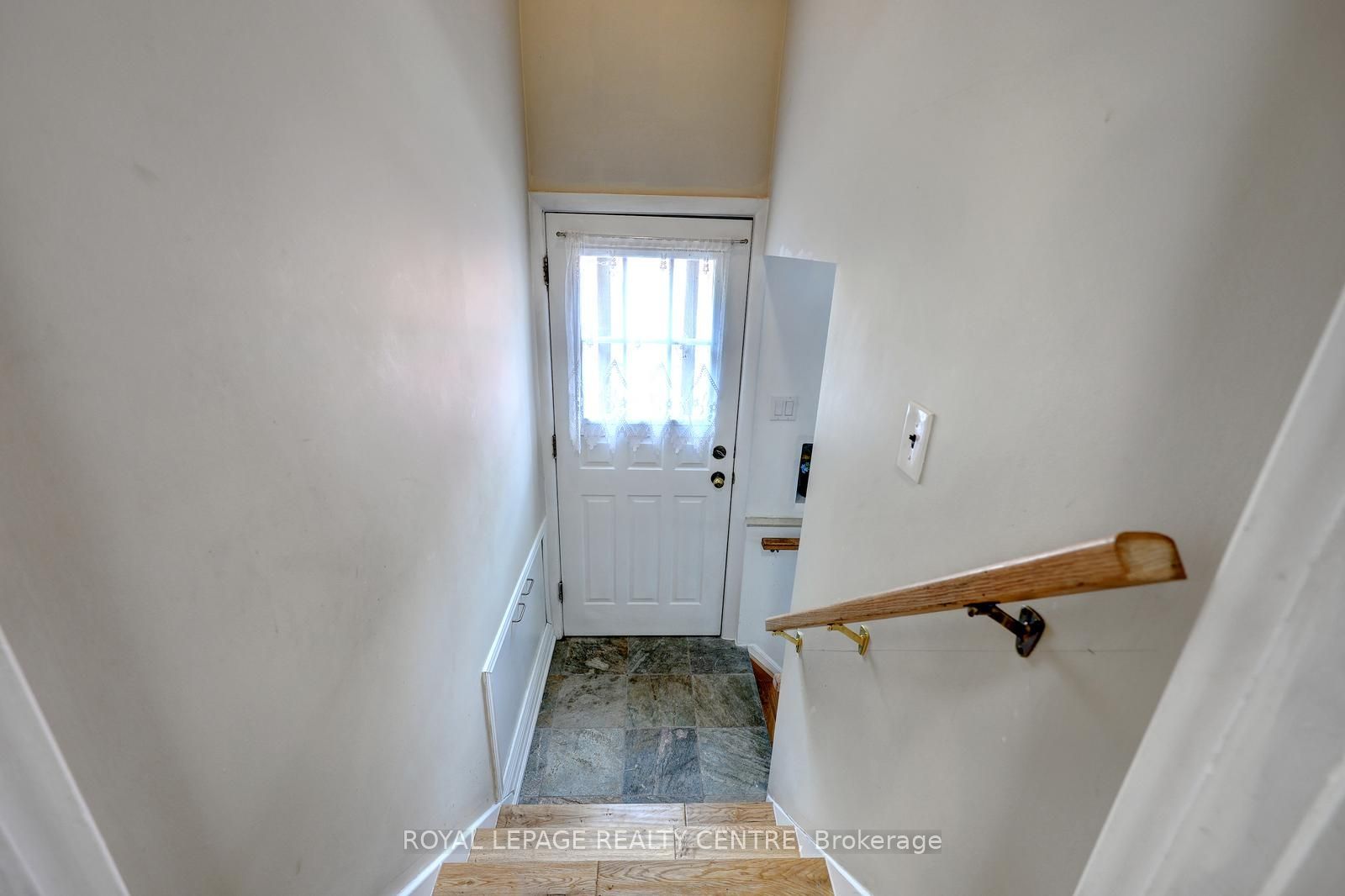 3422 Queenston Drive Property Photo 25