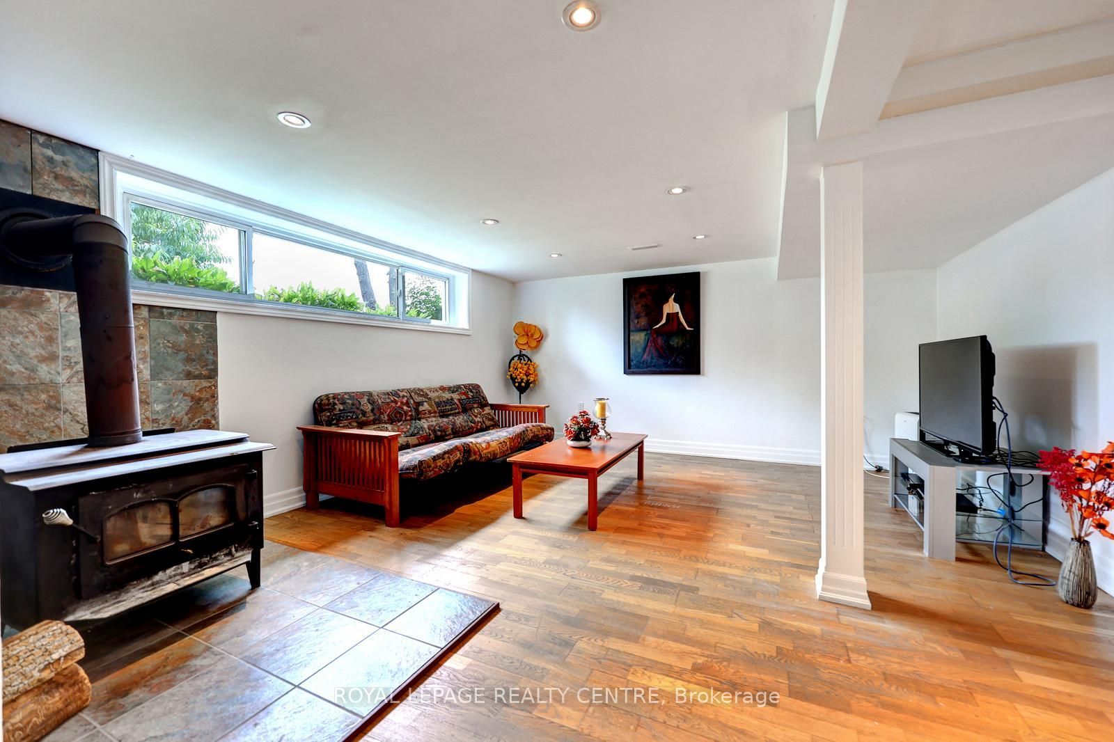 3422 Queenston Drive Property Photo 26