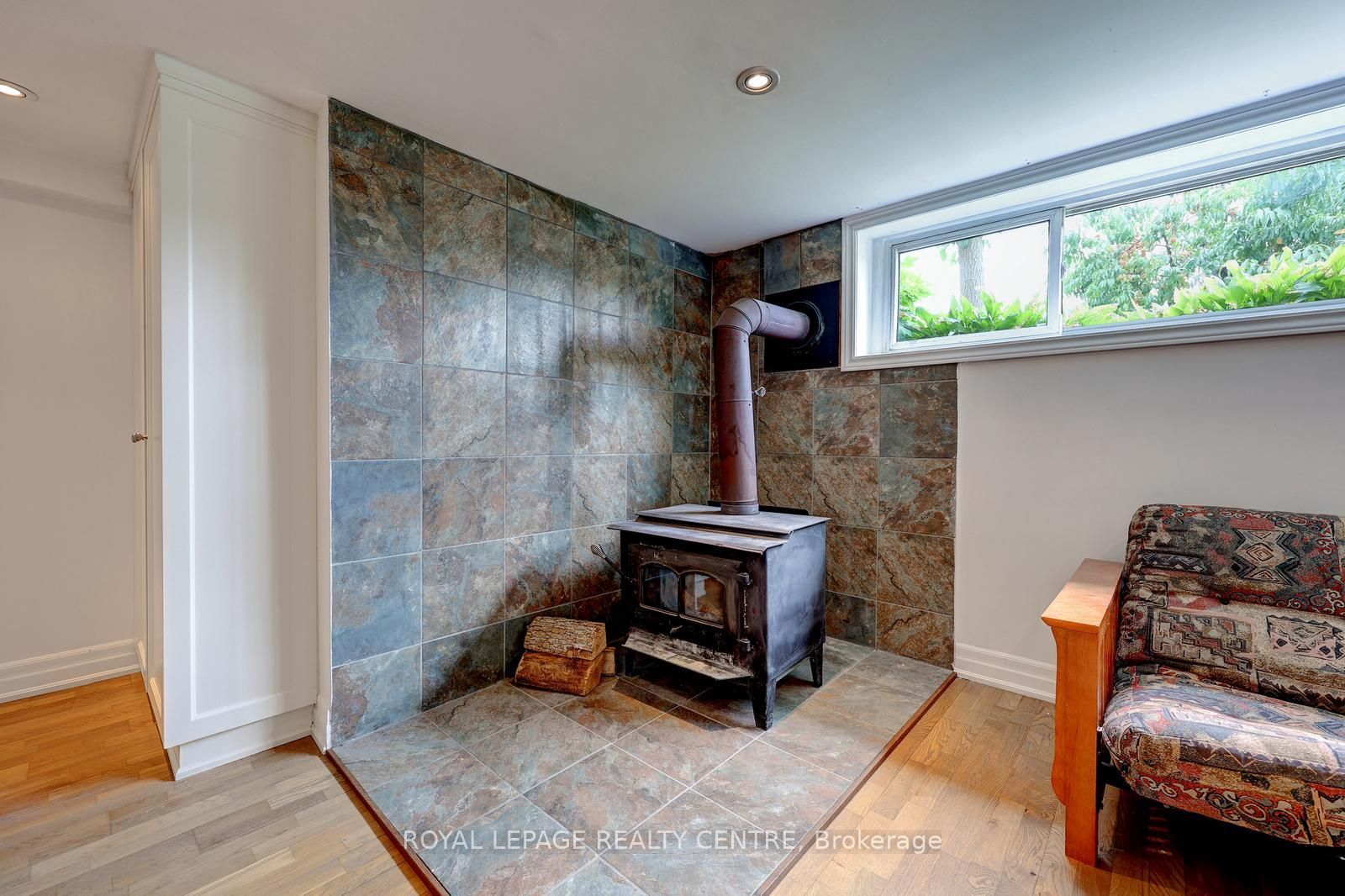 3422 Queenston Drive Property Photo 27