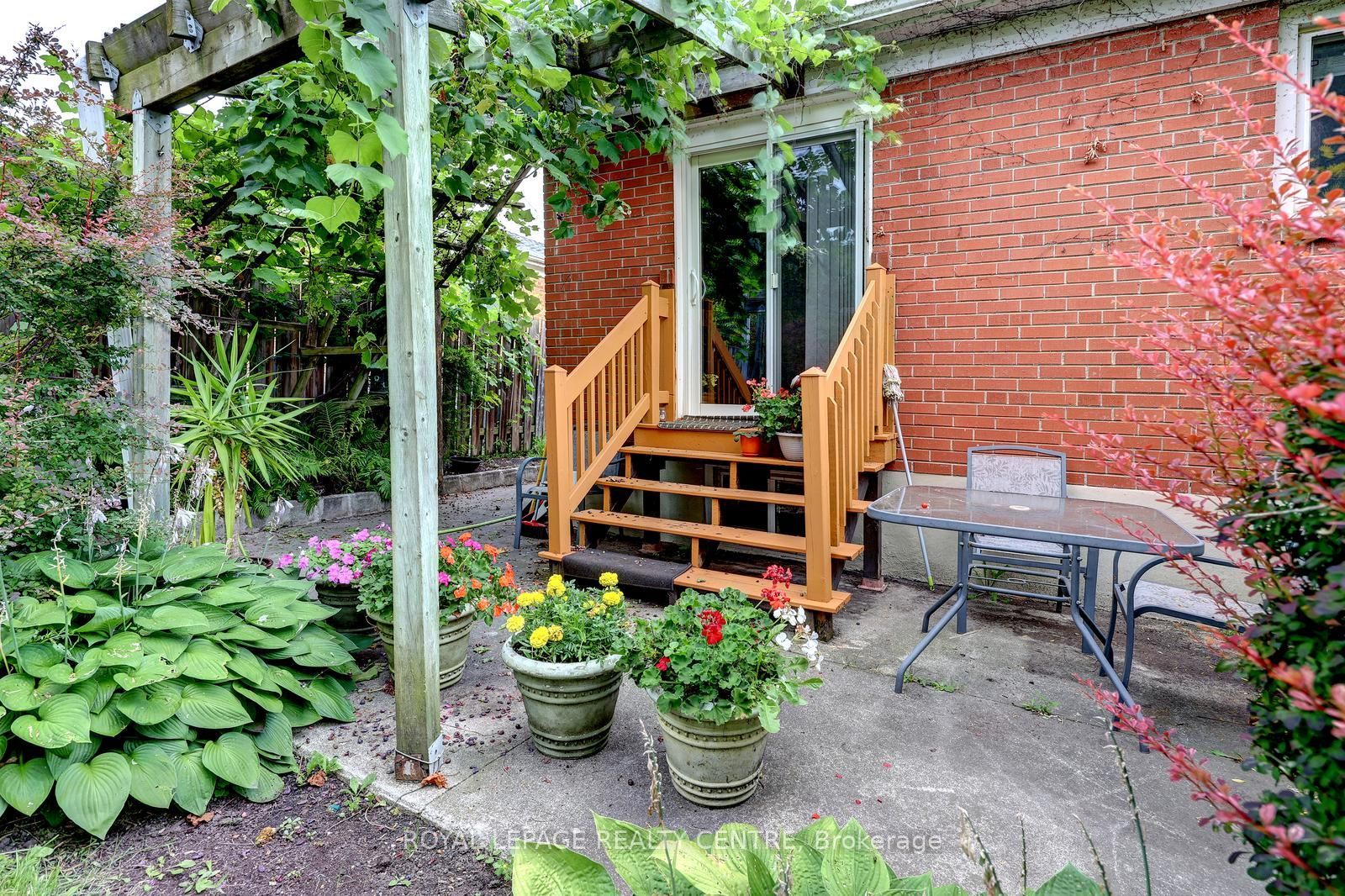 3422 Queenston Drive Property Photo 39