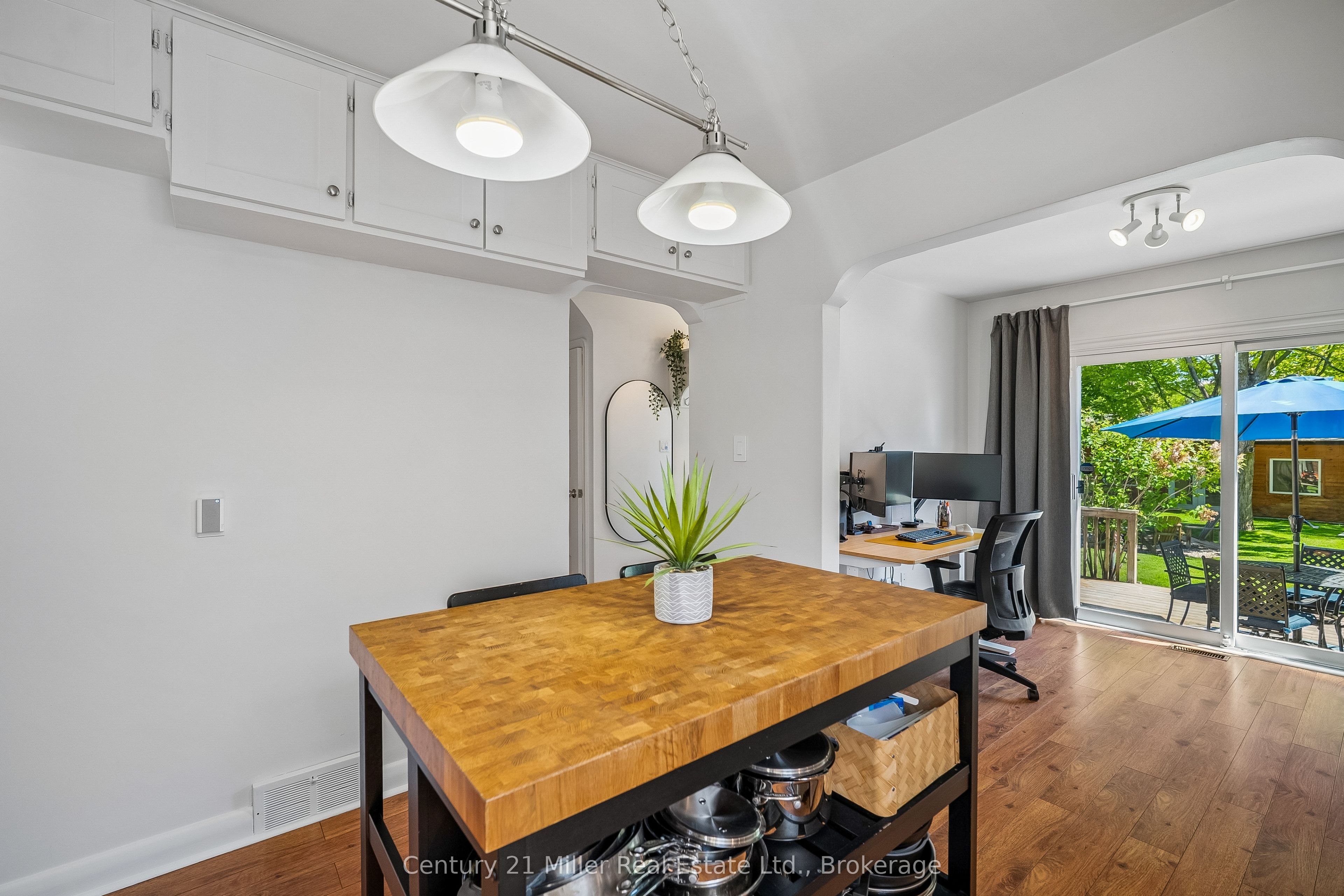 1583 Blanefield Road Property Photo 8