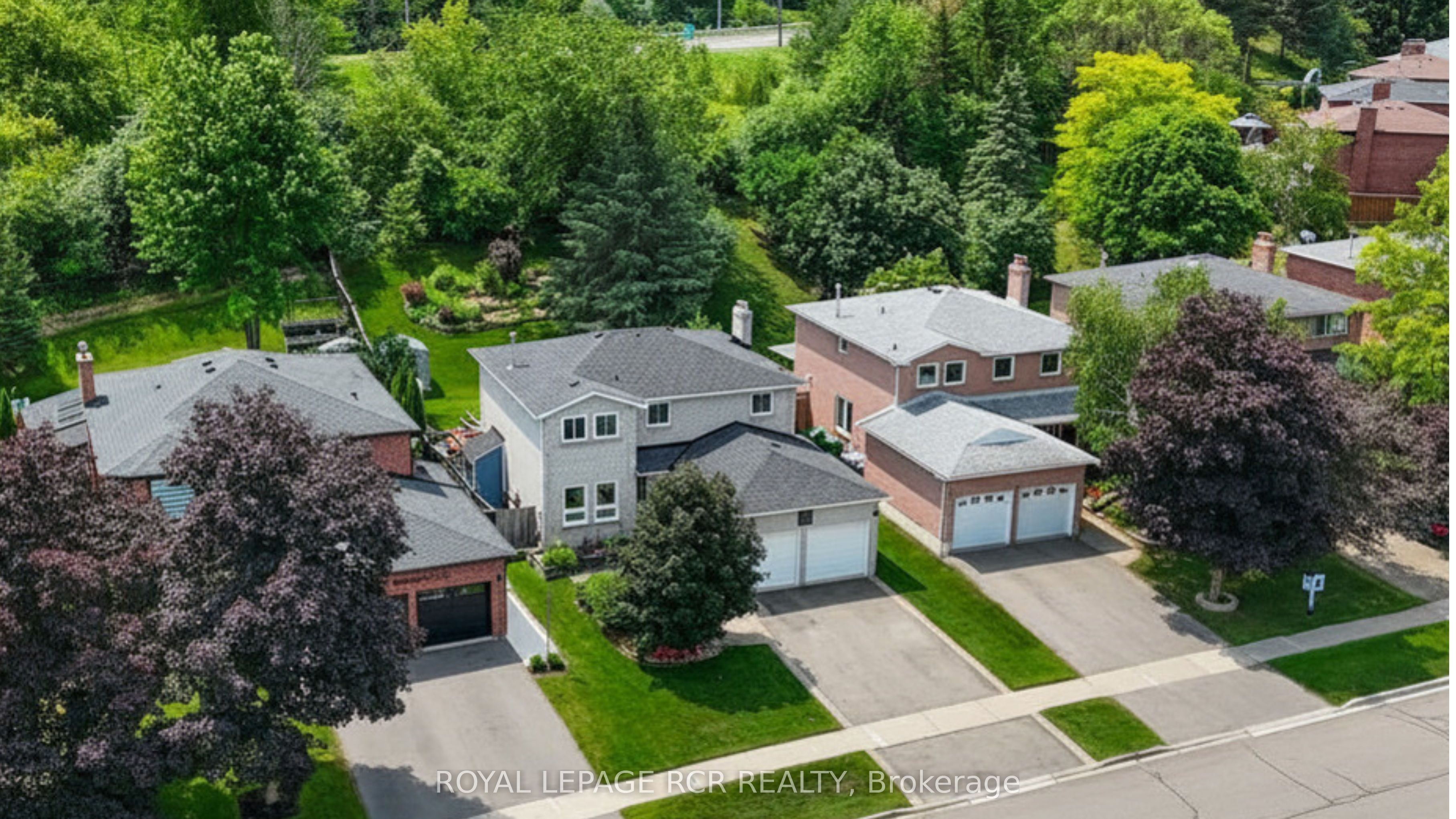 9 Doepath Way Property Photo 2