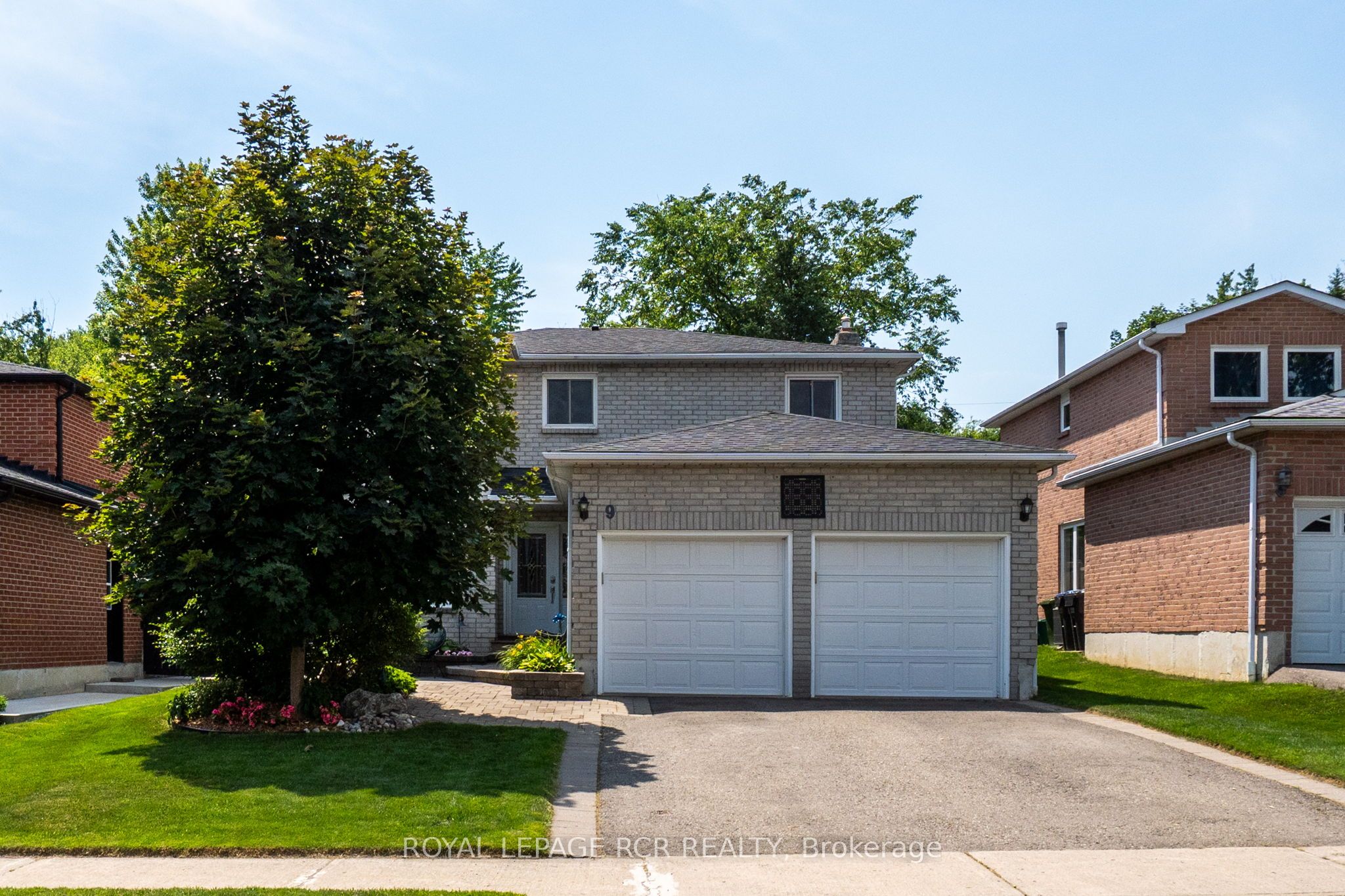 9 Doepath Way Property Photo 3