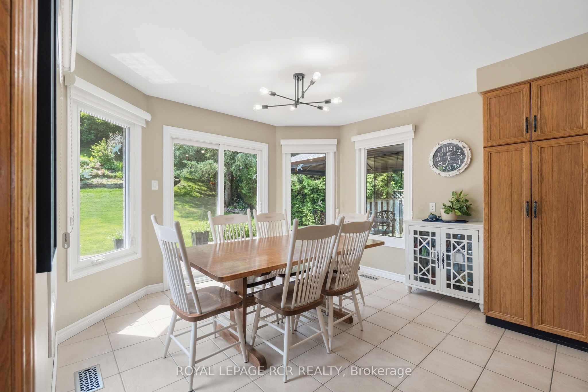 9 Doepath Way Property Photo 13