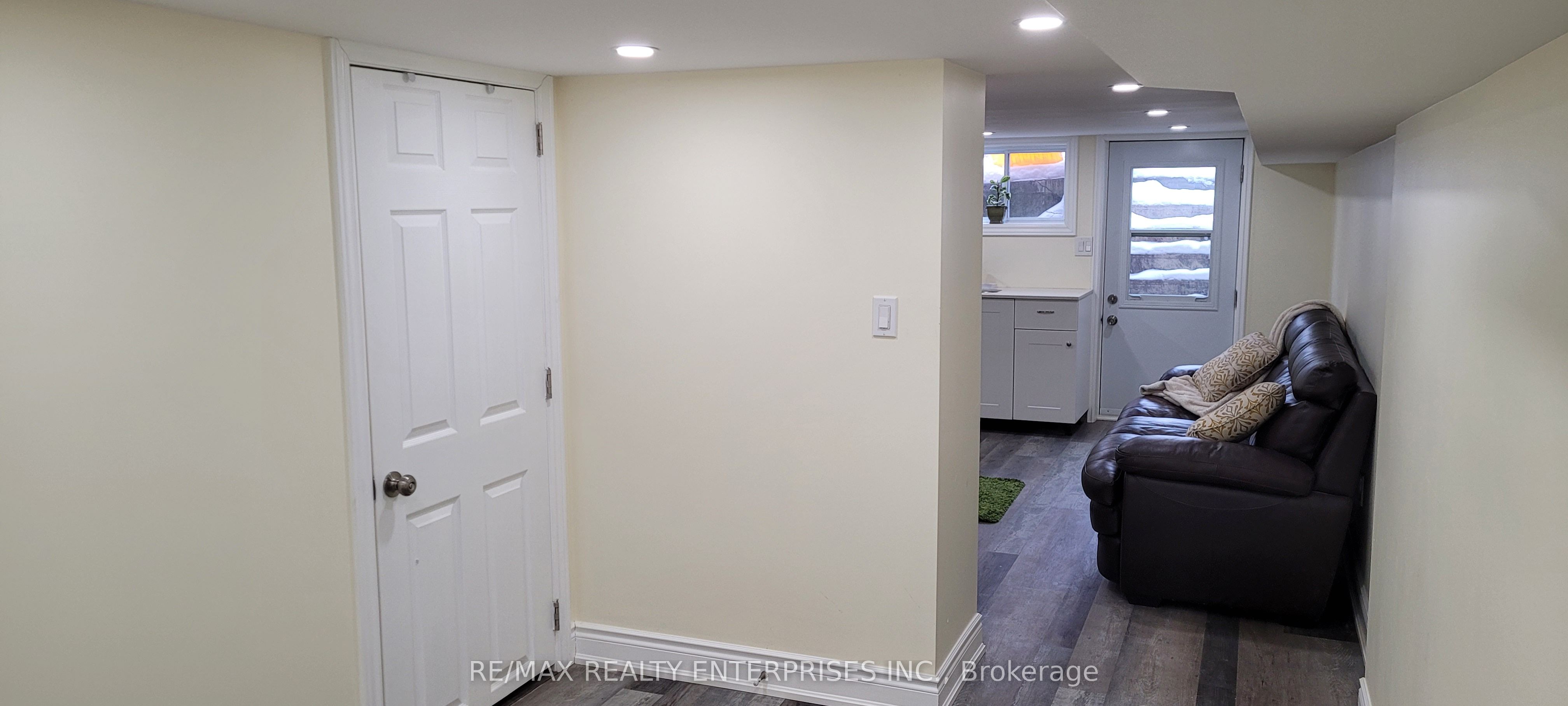 65a Chambers Avenue Property Photo 5