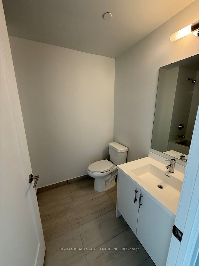 412 Silver Maple Road 509 Property Photo 14