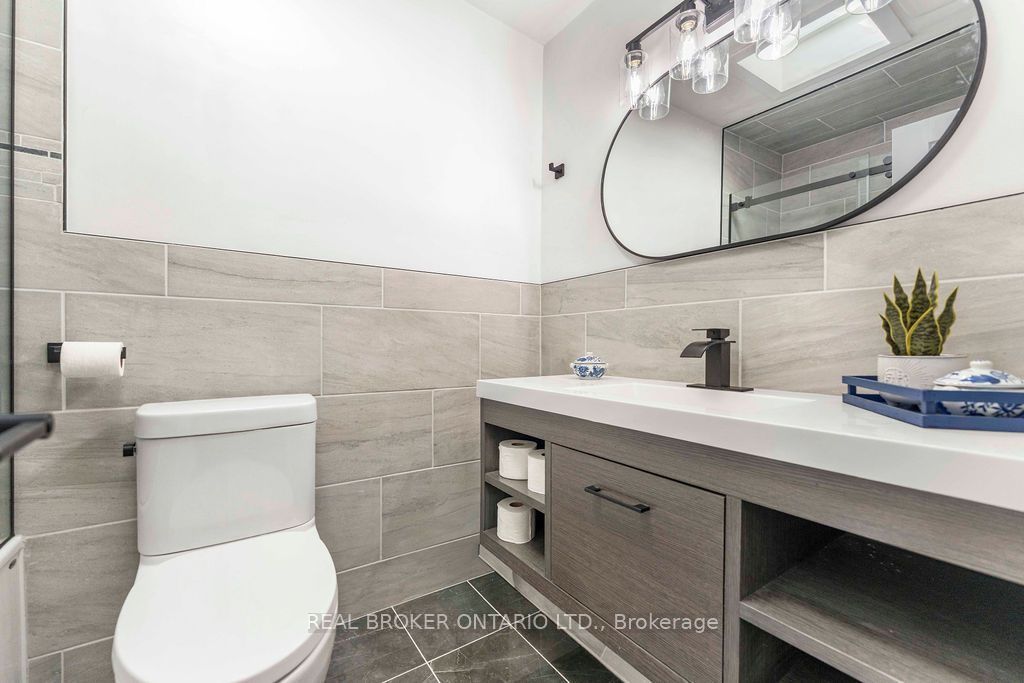 1412 Seaview Drive Property Photo 15