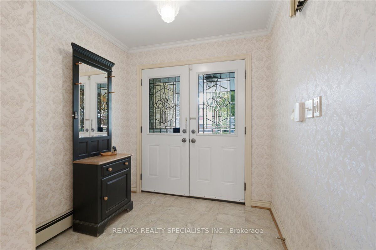1273 Winding Trail Property Photo 4