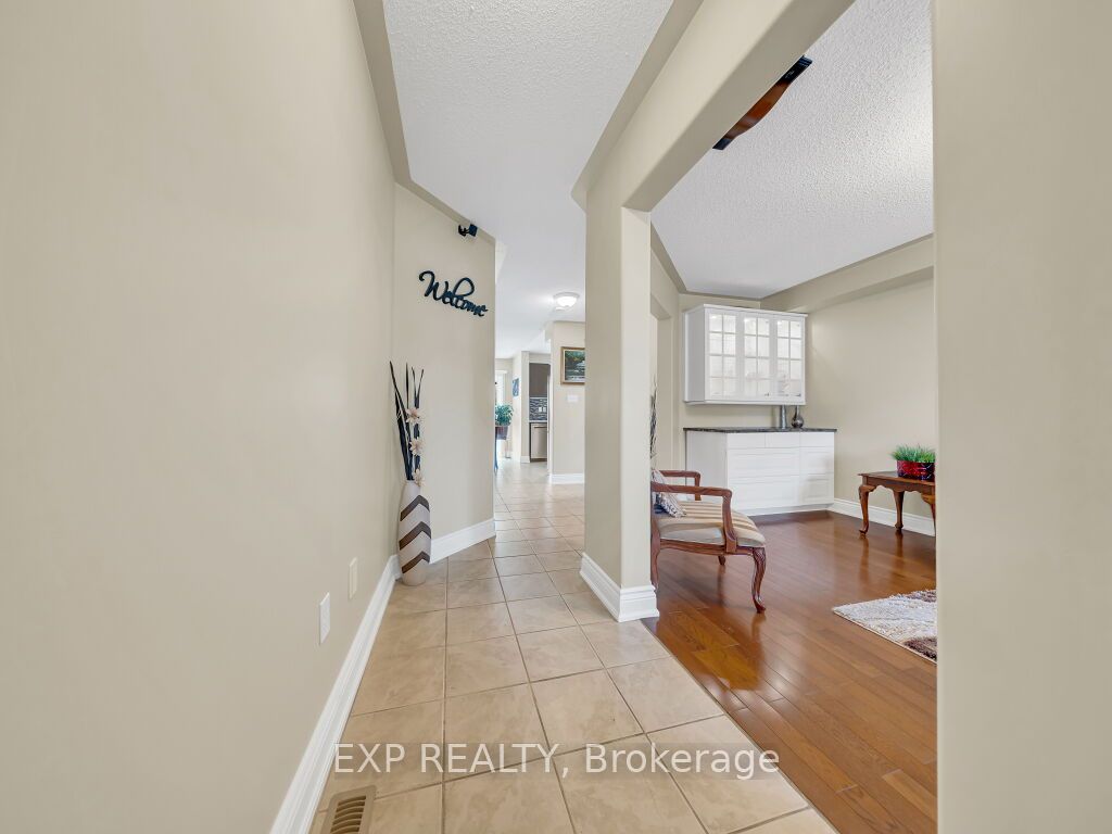 134 Dells Crescent Property Photo 4