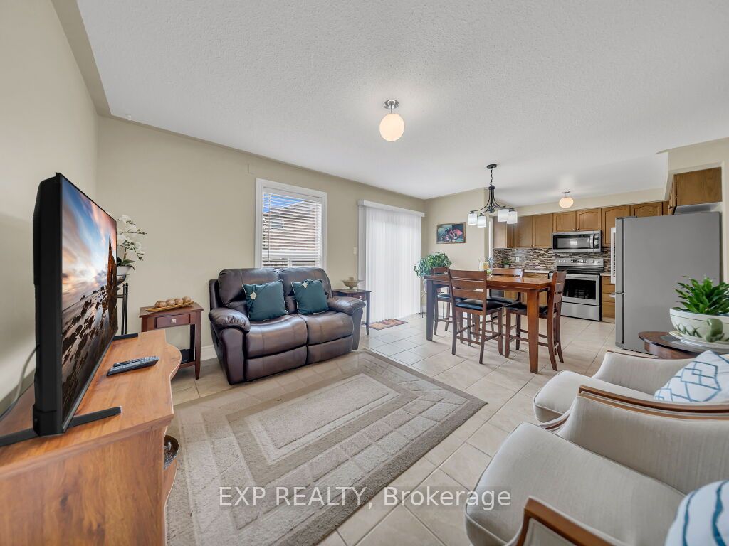 134 Dells Crescent Property Photo 9