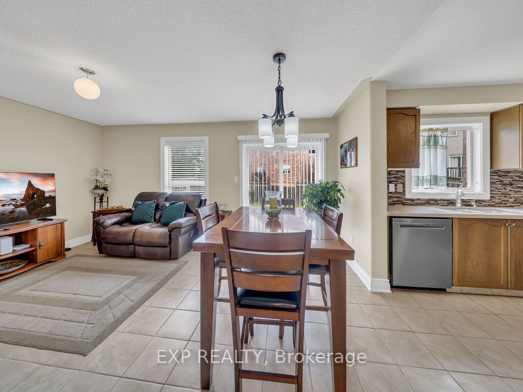 134 Dells Crescent Property Photo 13