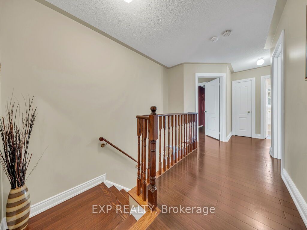 134 Dells Crescent Property Photo 15