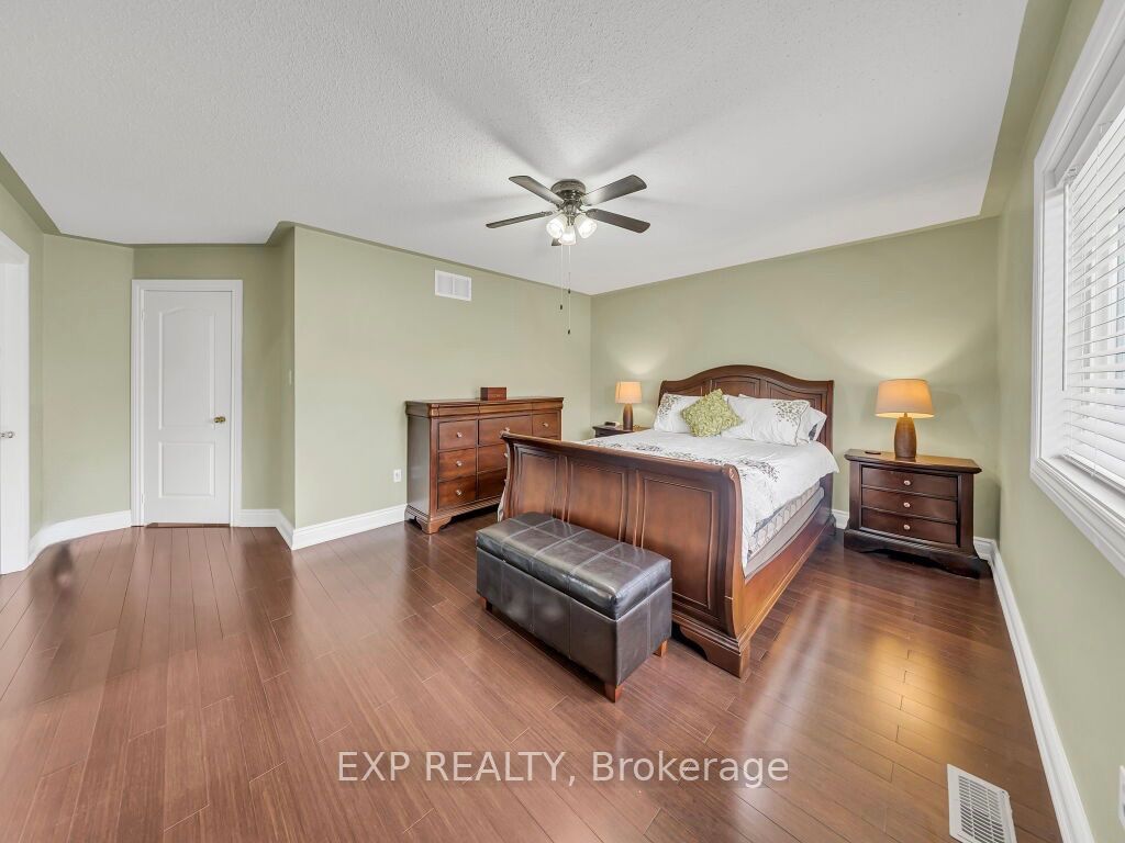 134 Dells Crescent Property Photo 17