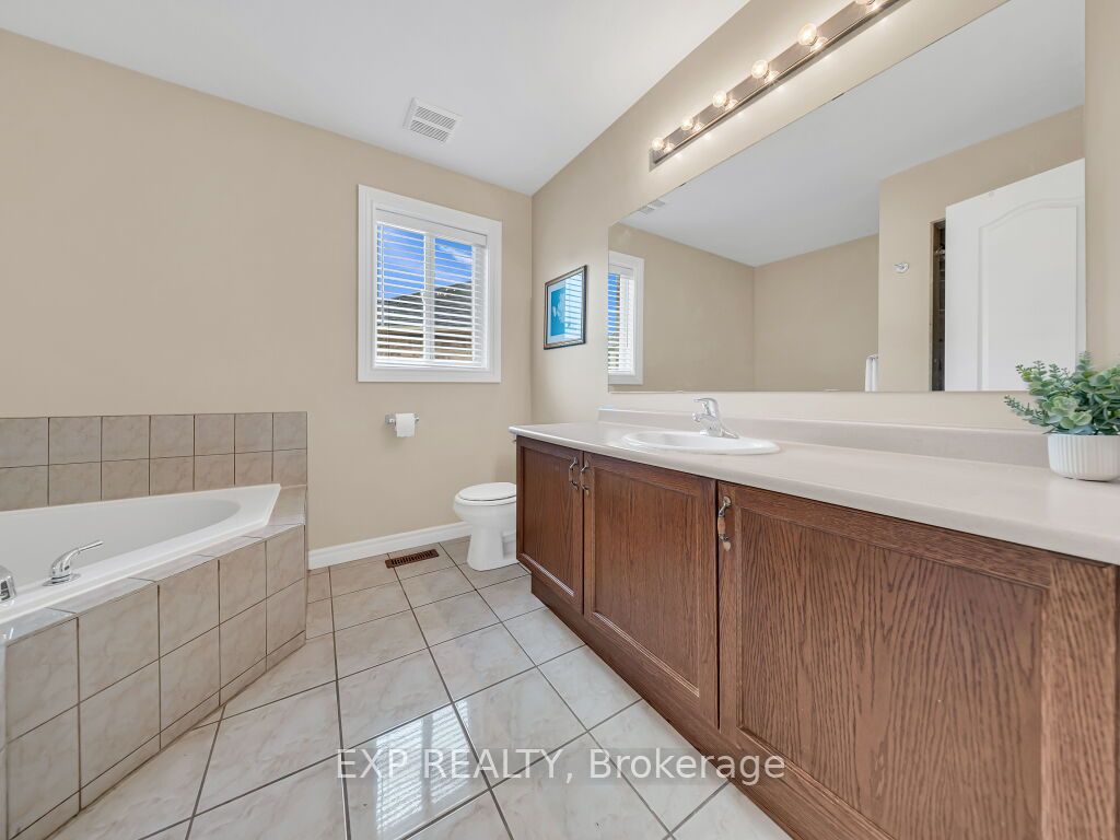 134 Dells Crescent Property Photo 18