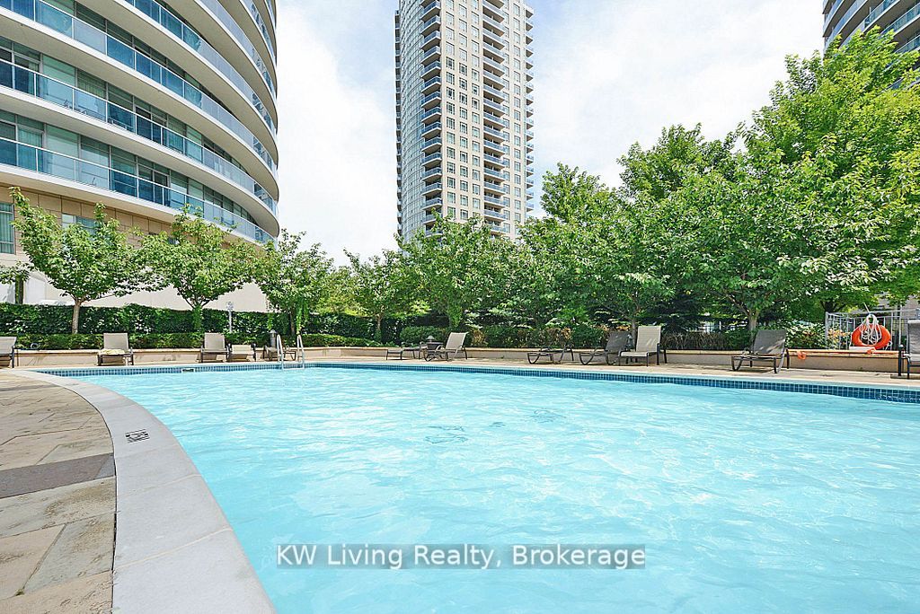 90 Absolute Avenue 1604 Property Photo 12