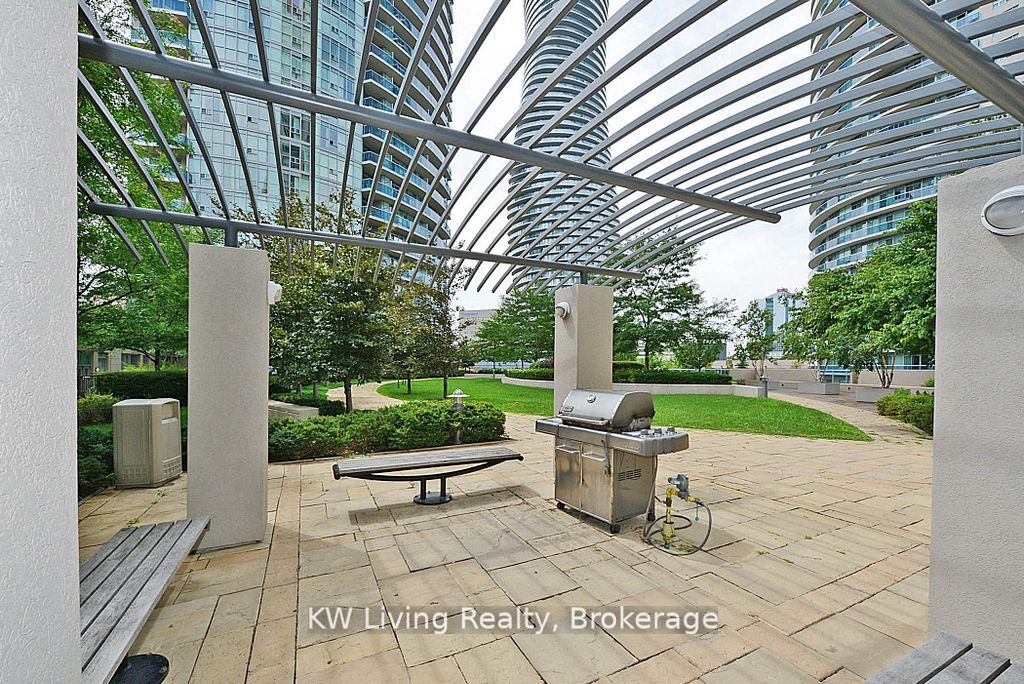 90 Absolute Avenue 1604 Property Photo 14