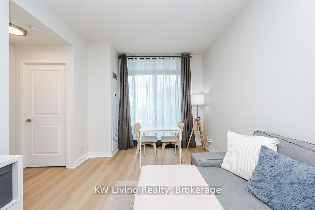 90 Absolute Avenue 1604 Property Photo 20