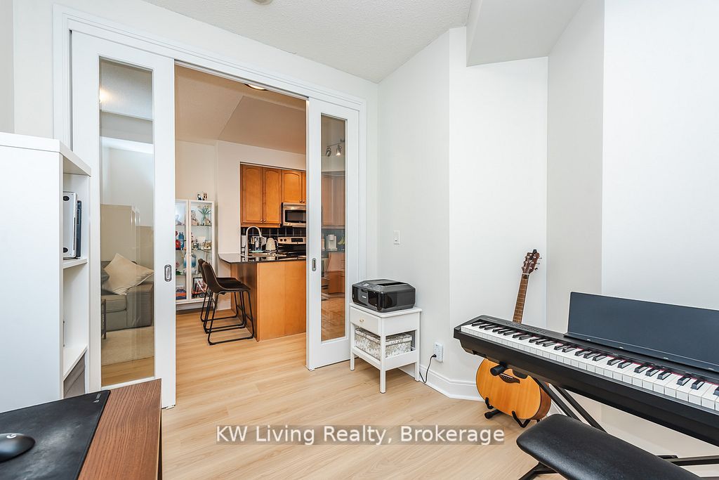 90 Absolute Avenue 1604 Property Photo 24