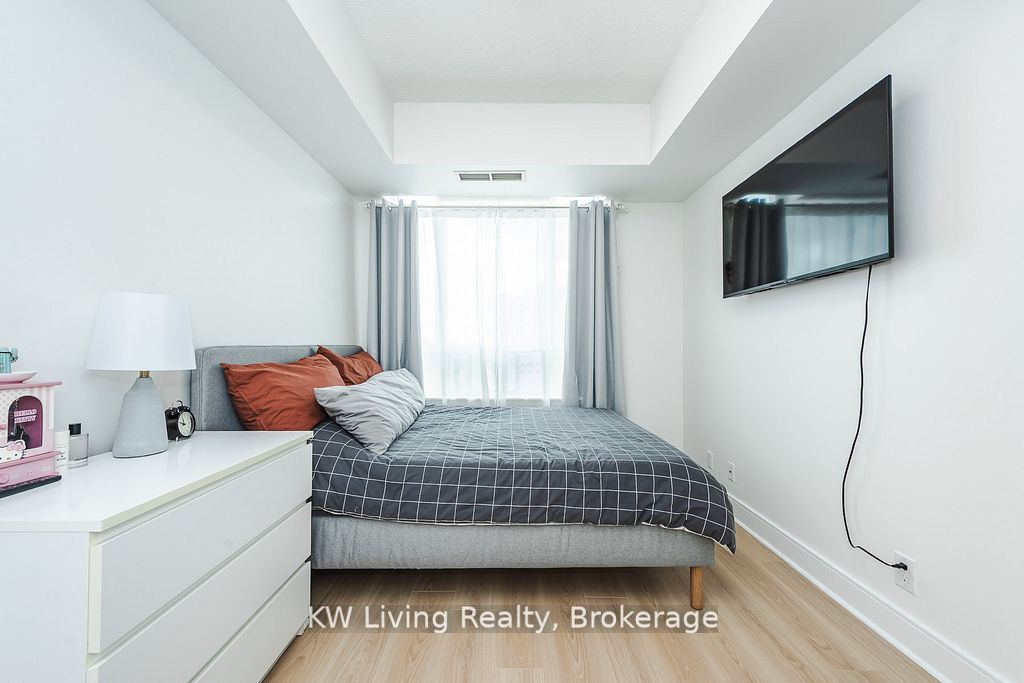 90 Absolute Avenue 1604 Property Photo 26