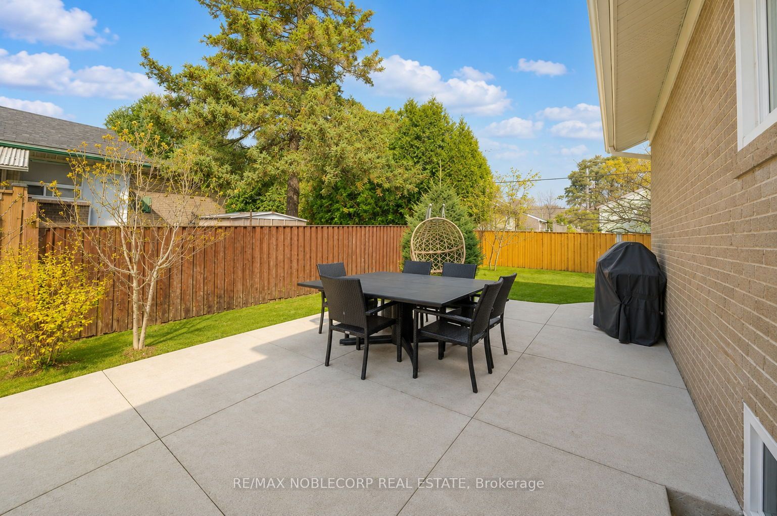 4230 Bloor Street W Property Photo 45