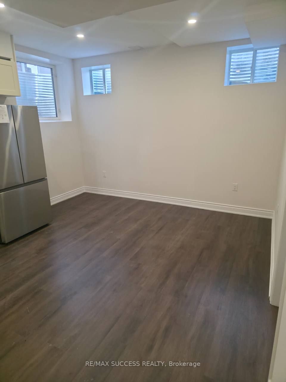 1407 Hearns Place Lower Property Photo 4