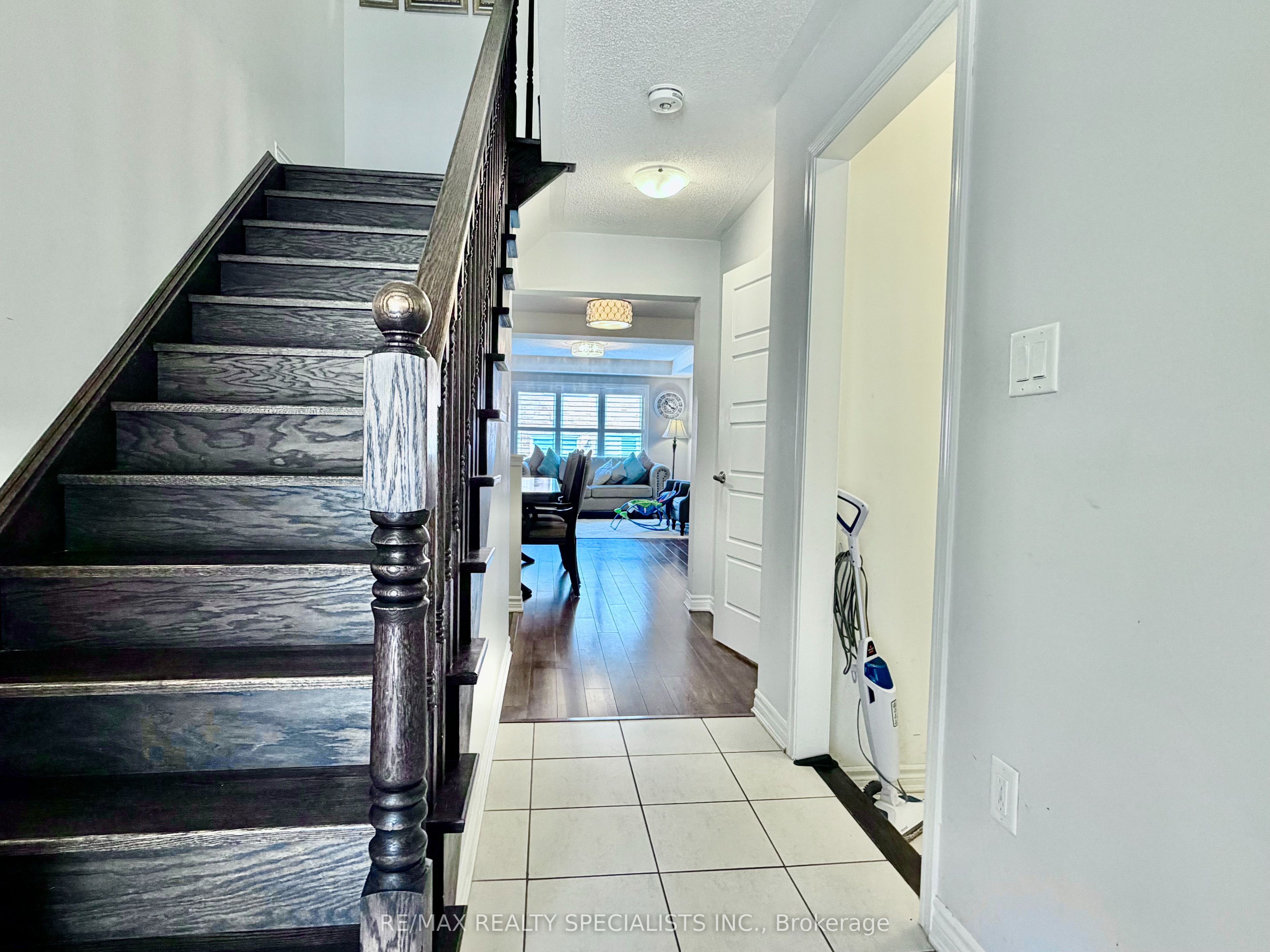 298 Beasley Terrace Property Photo 5