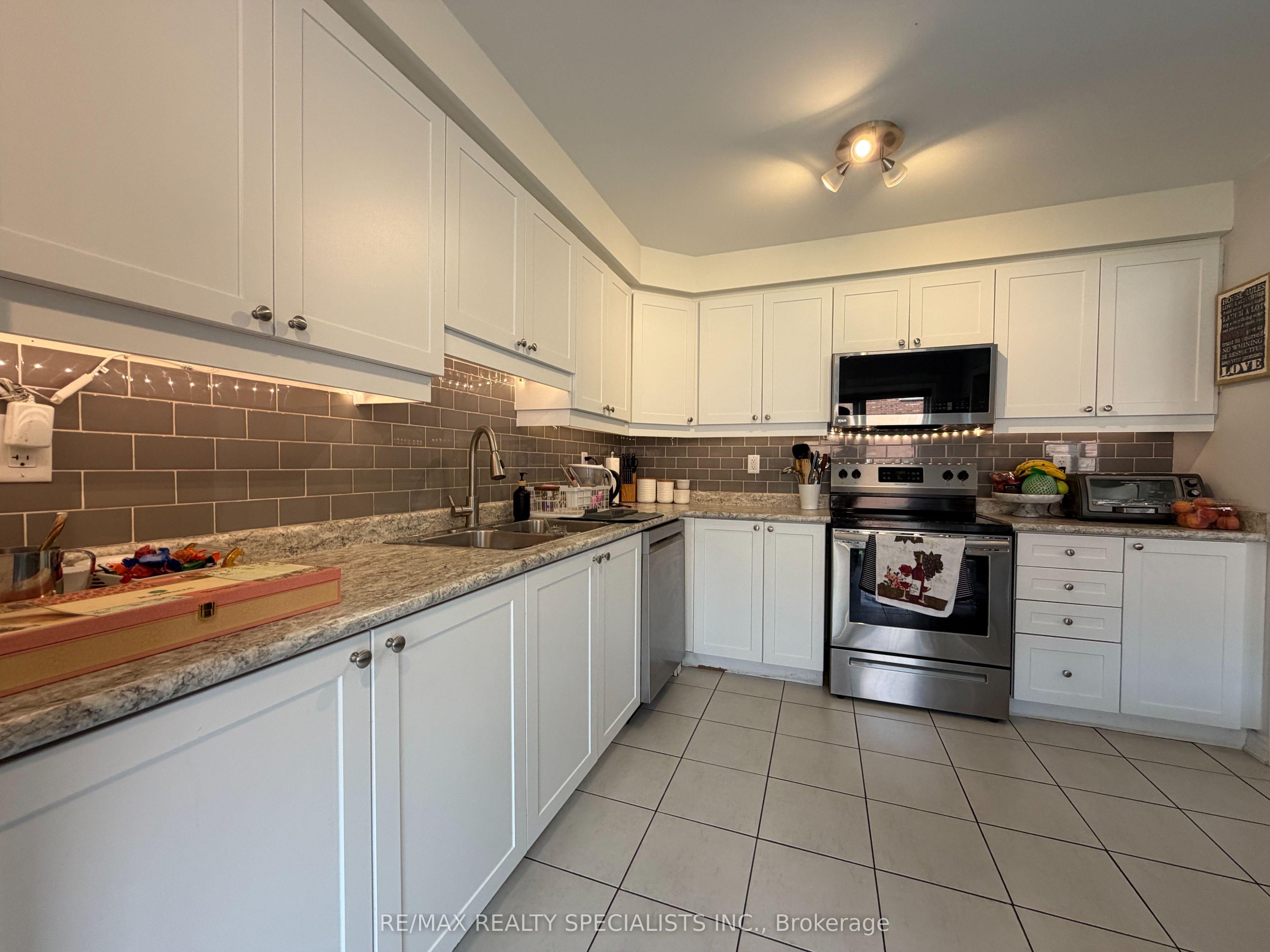298 Beasley Terrace Property Photo 12
