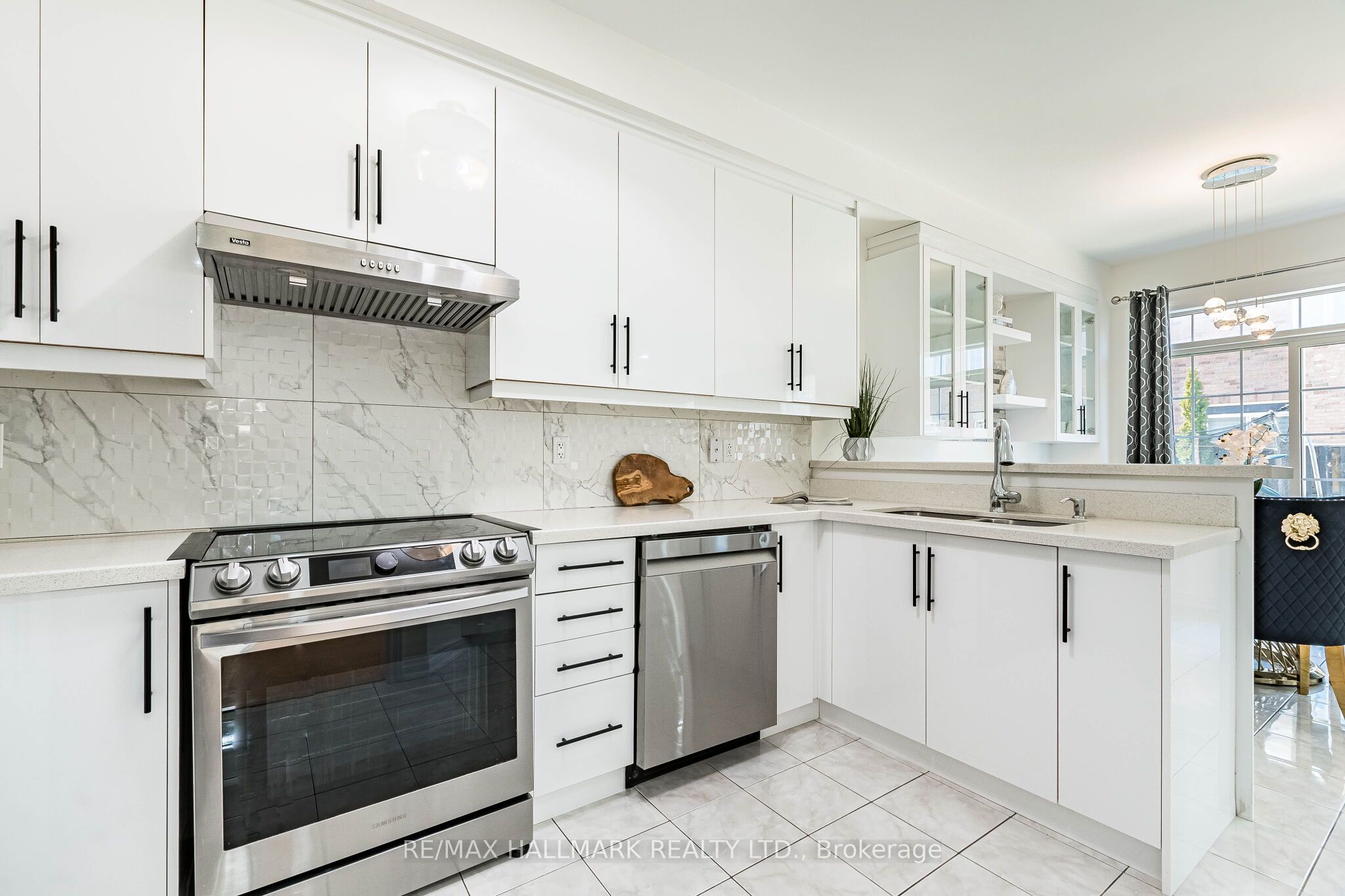 4 Callalily Road Property Photo 16