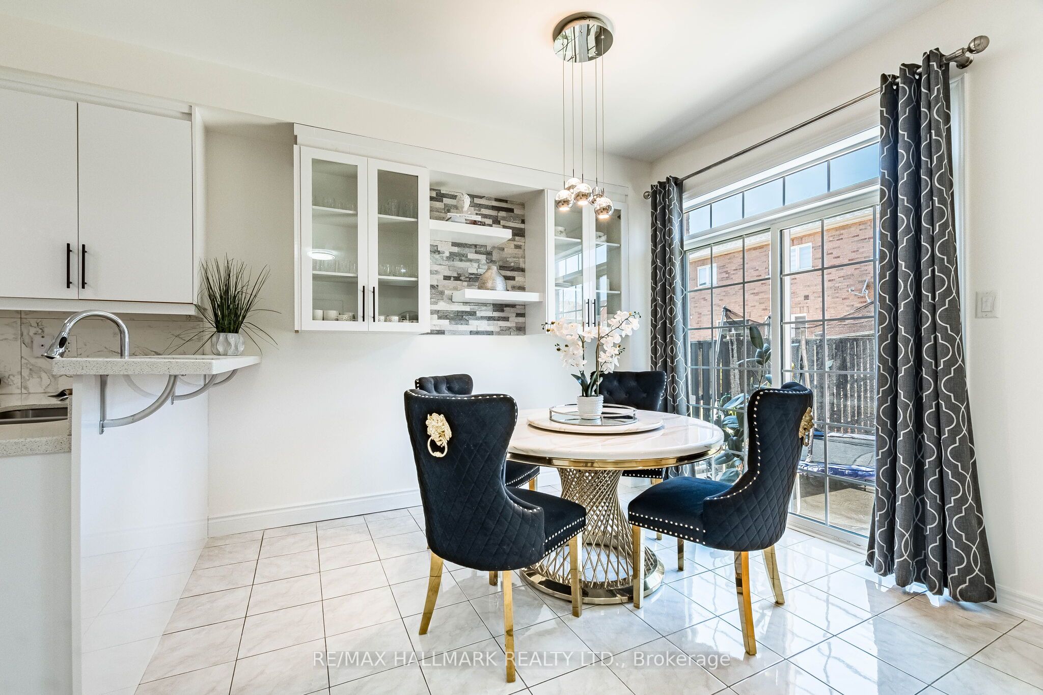 4 Callalily Road Property Photo 18