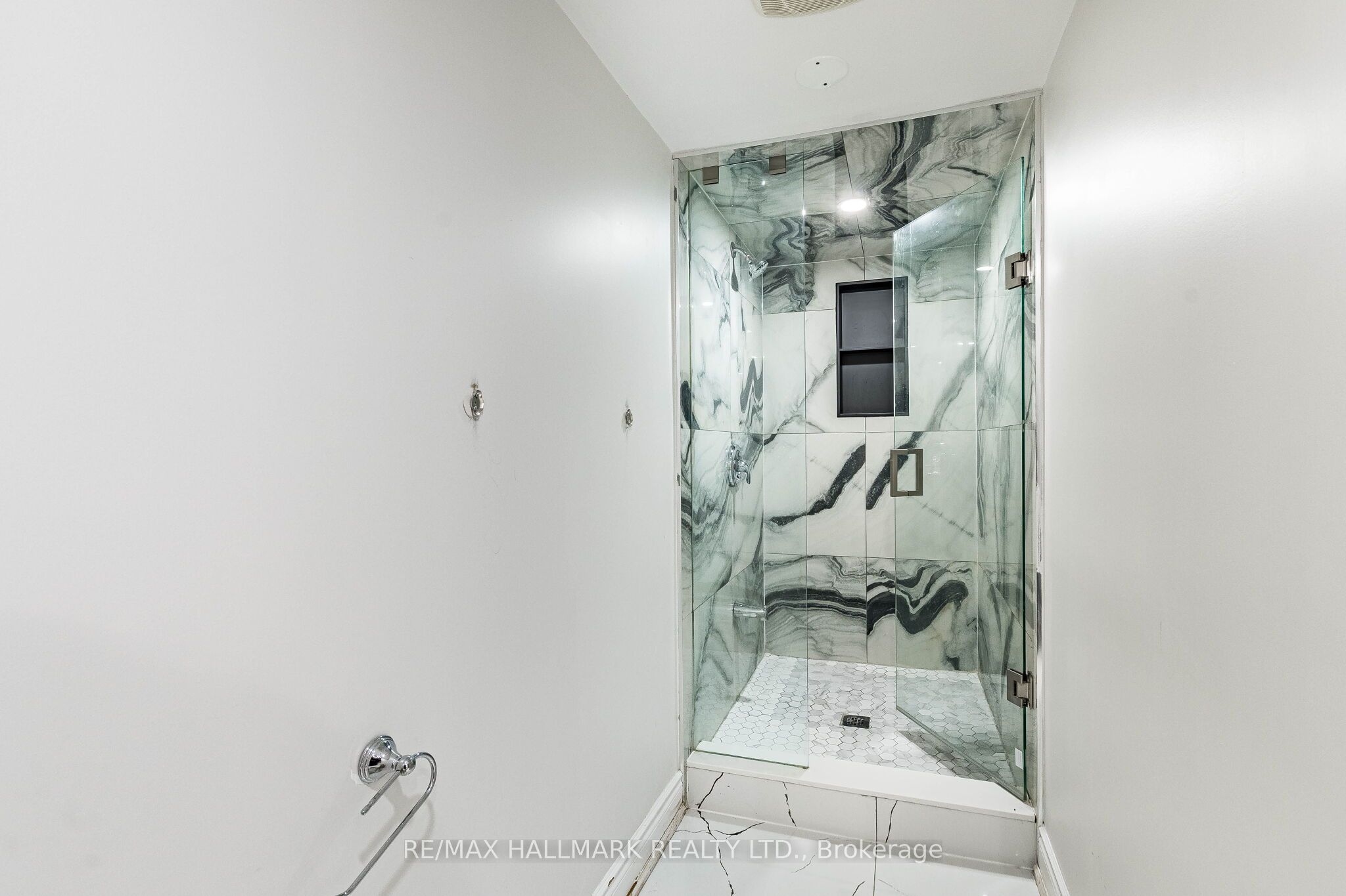 4 Callalily Road Property Photo 39