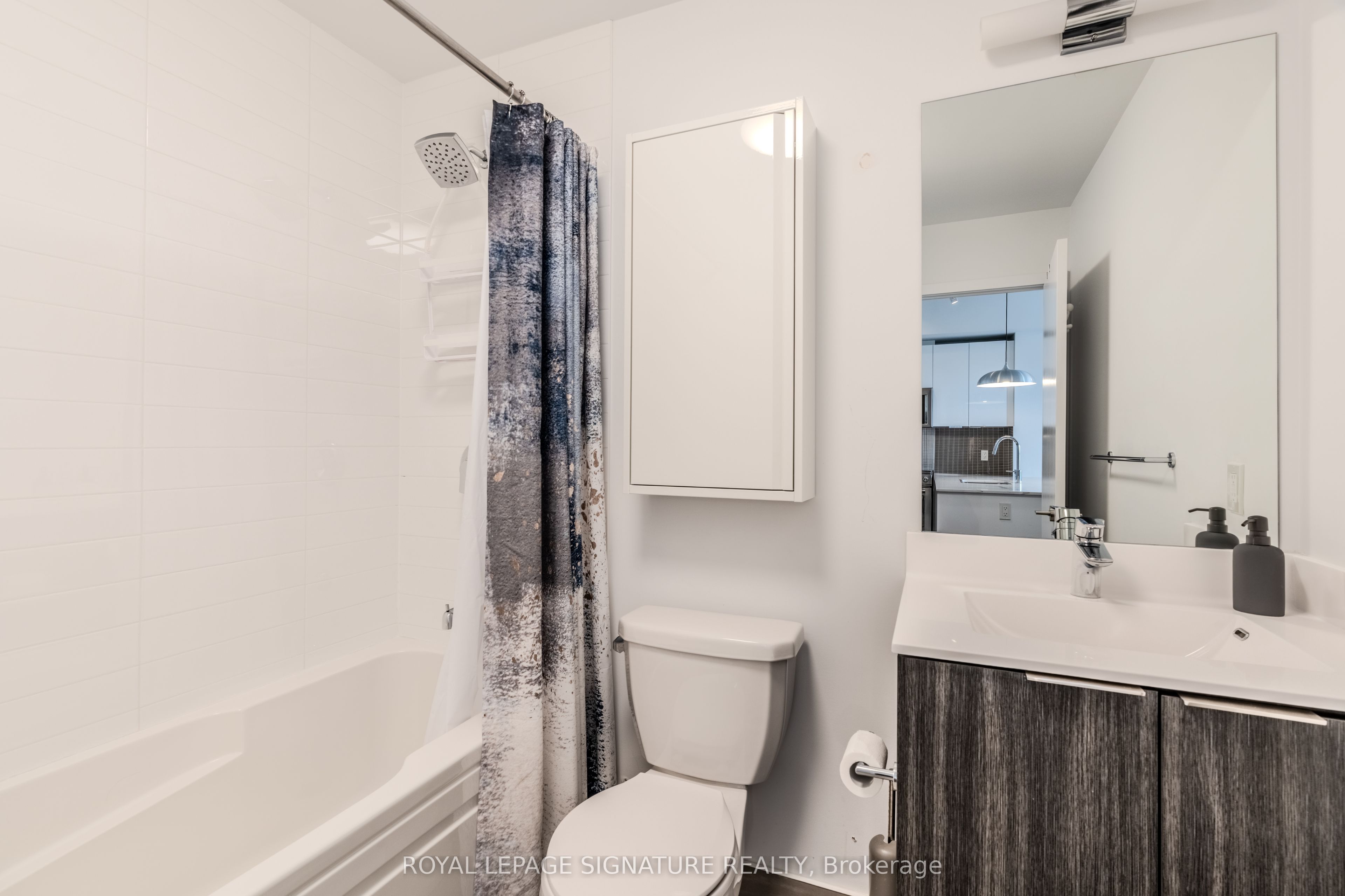20 Shore Breeze Drive 515 Property Photo 17