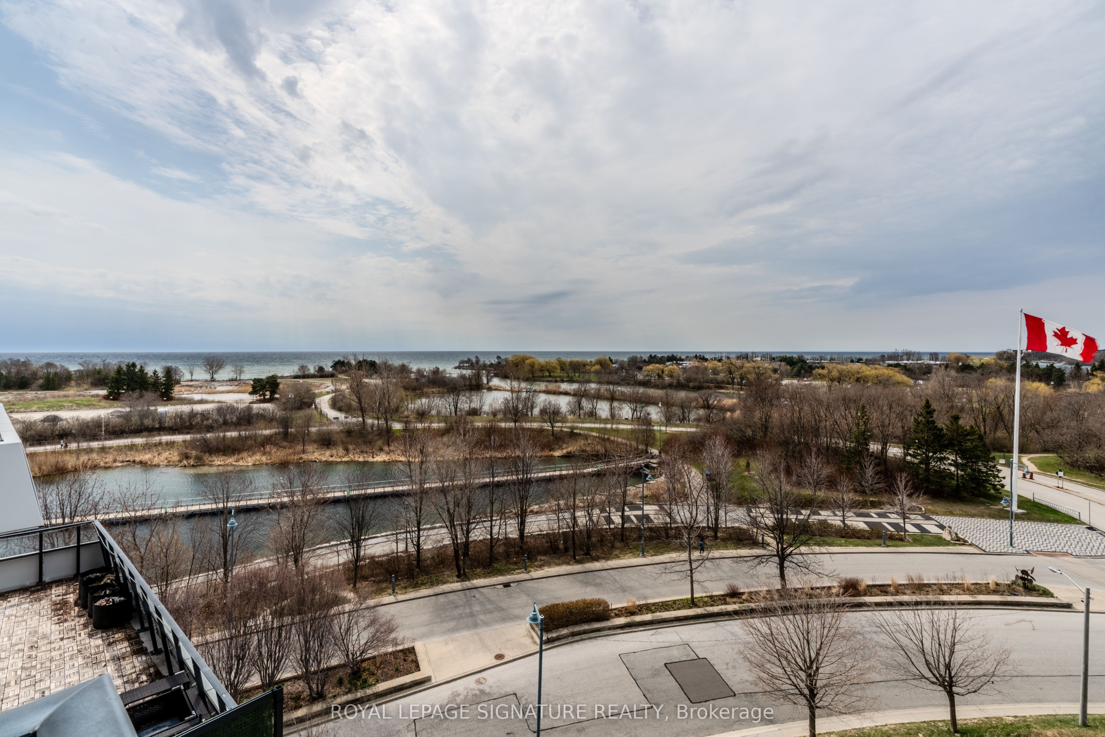 20 Shore Breeze Drive 515 Property Photo 21
