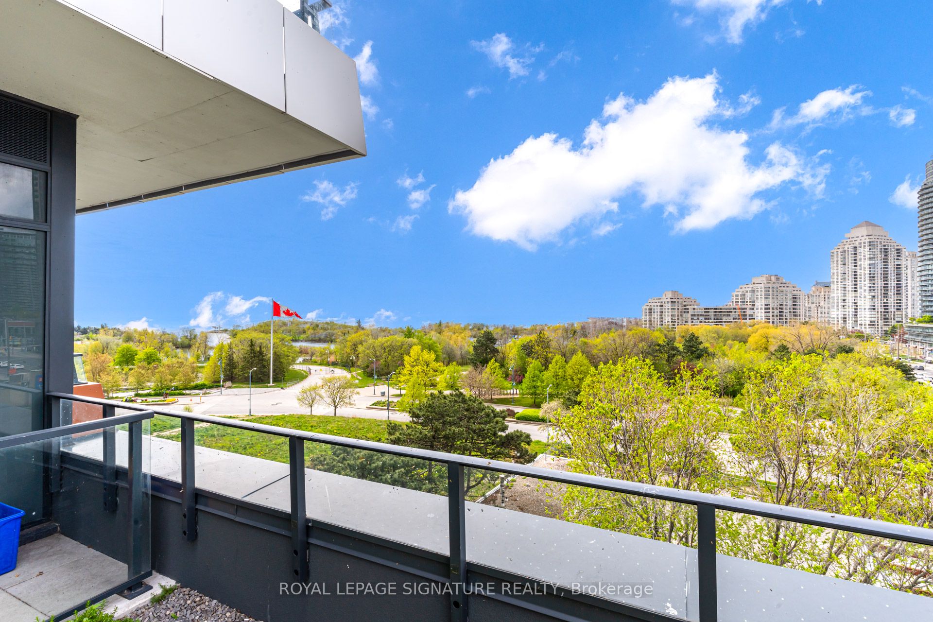20 Shore Breeze Drive 515 Property Photo 28